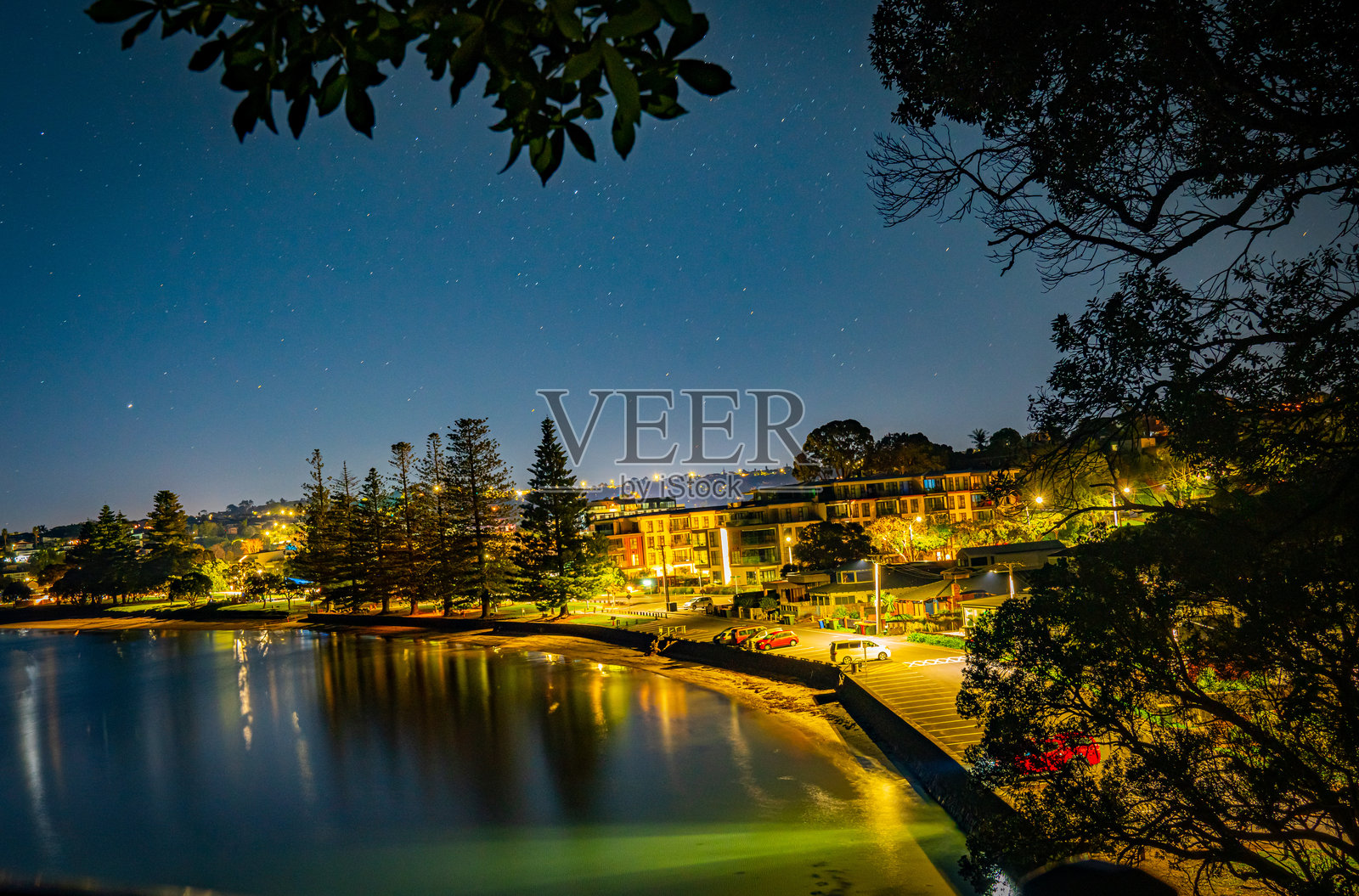 布朗斯湾海滩的夜晚照片摄影图片