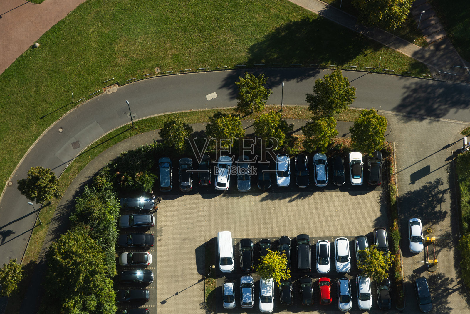 汽车停车俯视图照片摄影图片