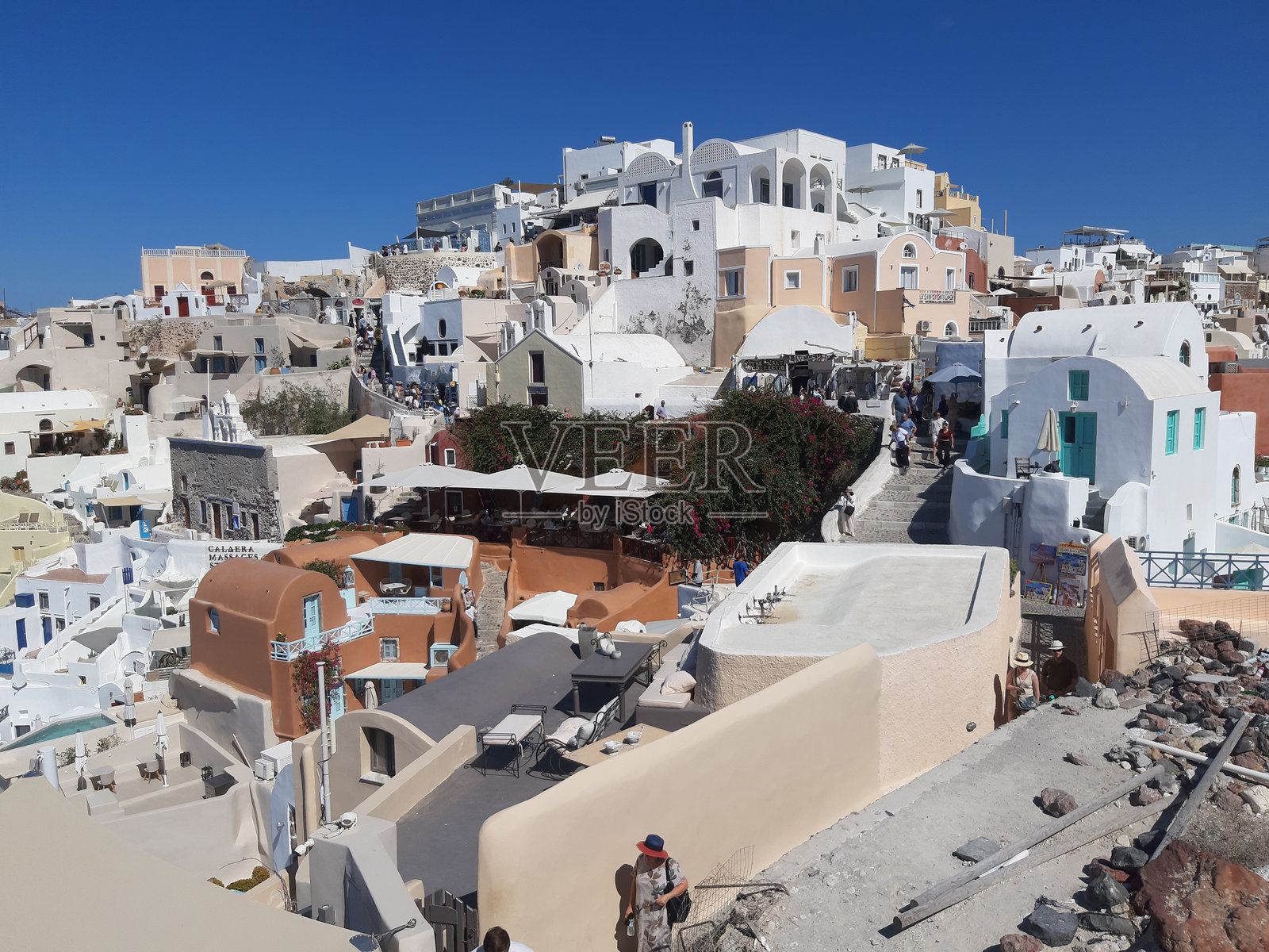 希腊圣托里尼岛的伊亚，建筑外观照片摄影图片