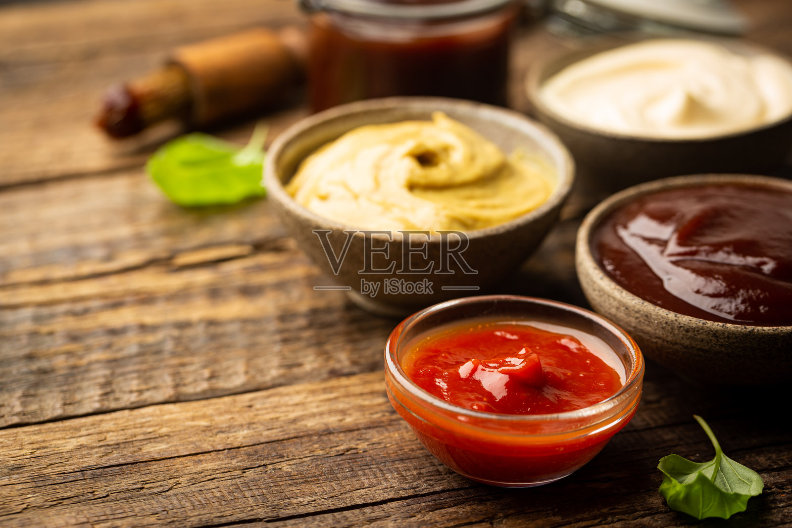 经典调味酱套装照片摄影图片