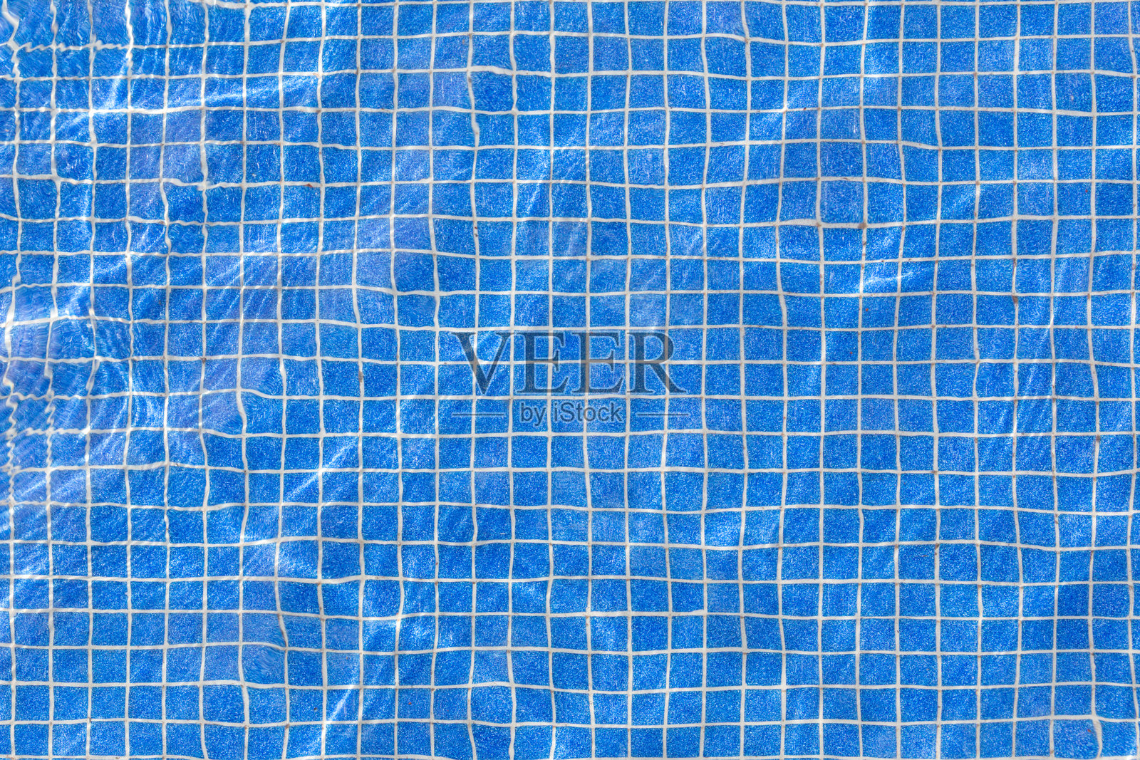 和谐的蓝色泳池瓷砖透明视图的地面背景照片摄影图片