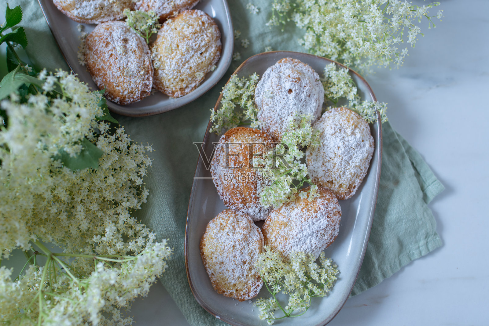 接骨木花马德琳蛋糕照片摄影图片