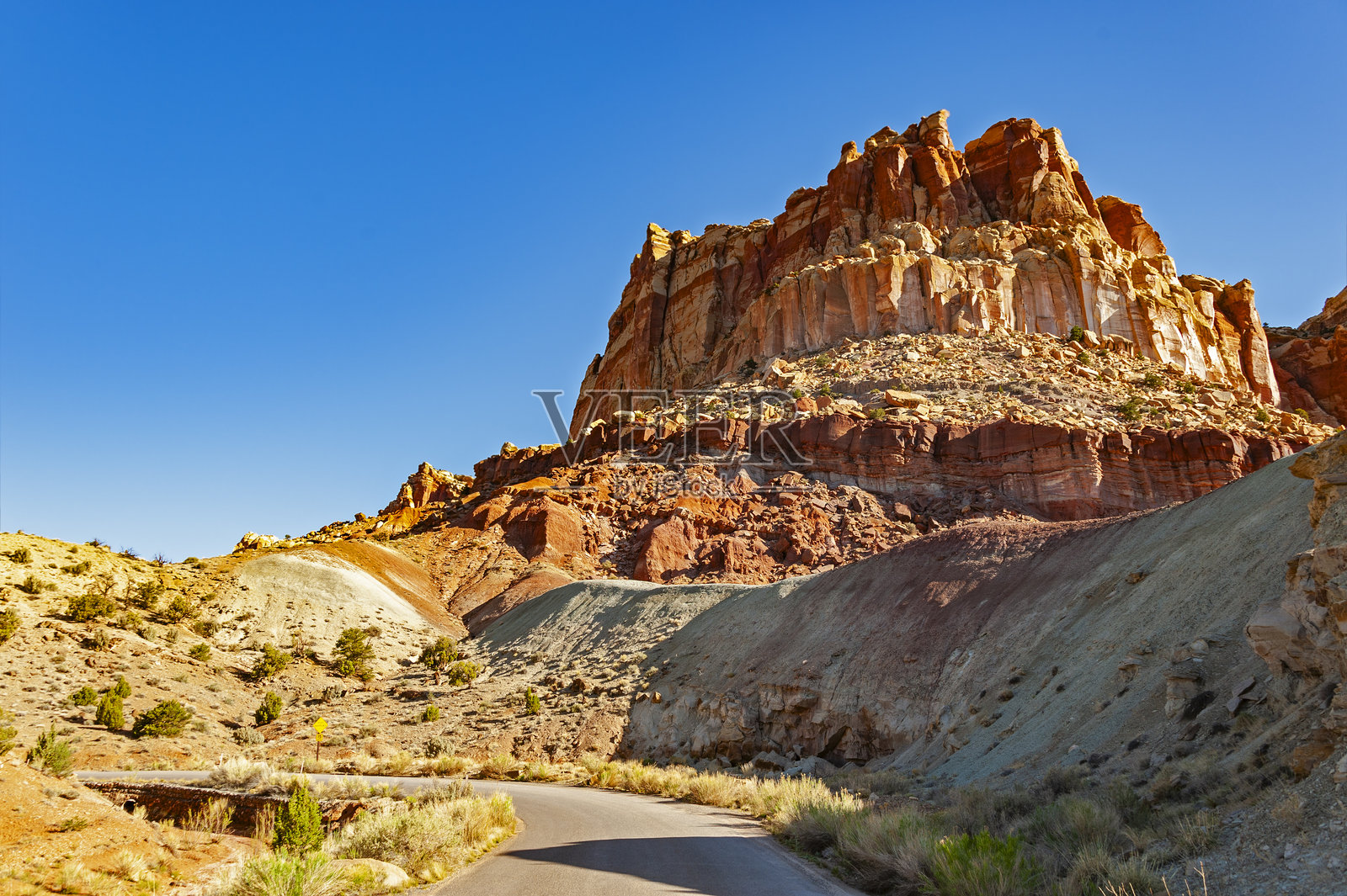 卡皮托尔峡谷国家公园，犹他州，美国照片摄影图片