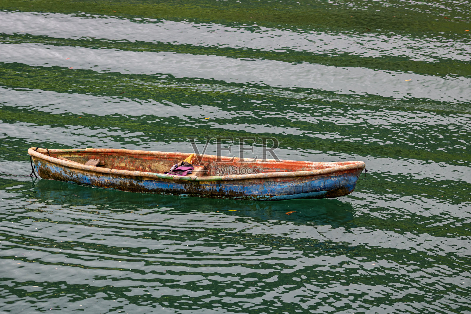 哥斯达黎加高尔菲托海岸的手工渔船照片摄影图片