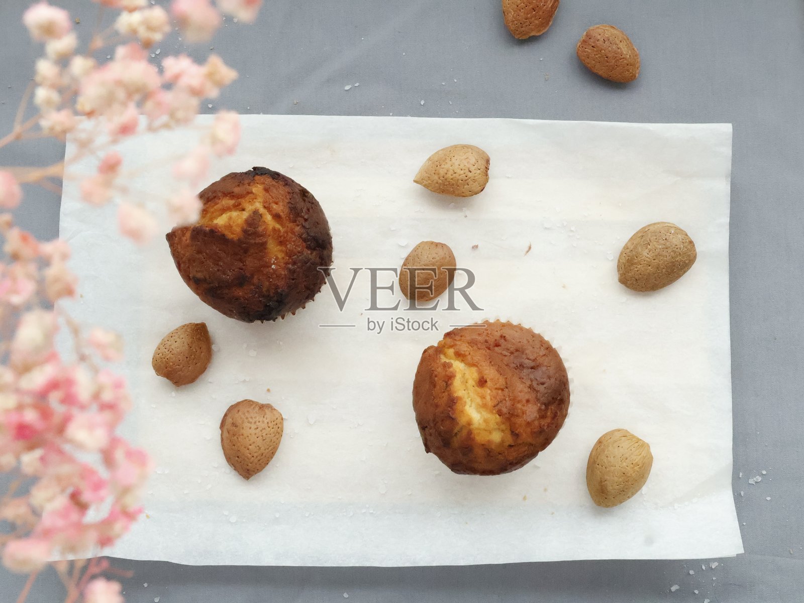 自制松饼的双层展示照片摄影图片