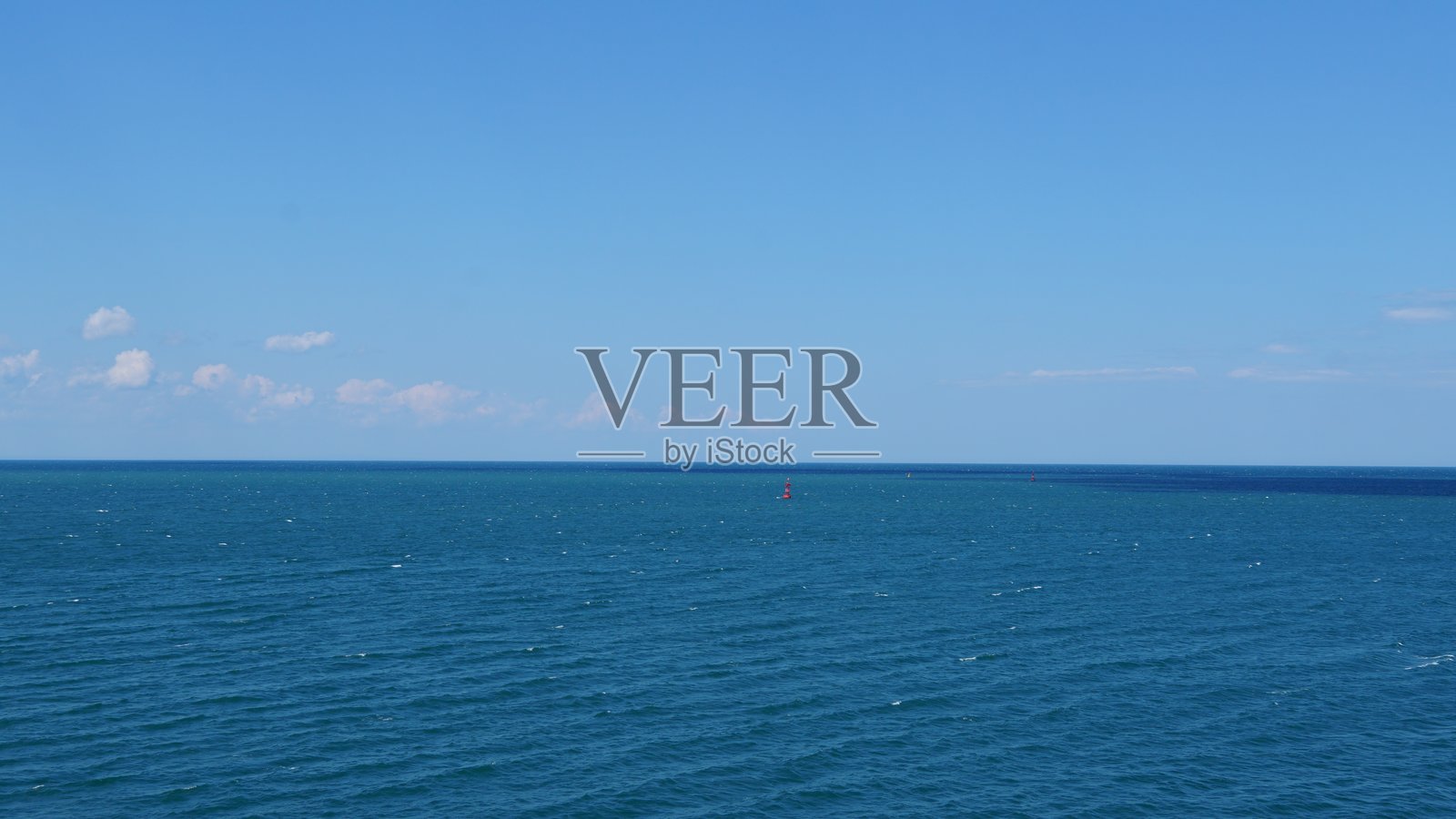 日本富山县新港的海岸风光，凯沃丸公园照片摄影图片