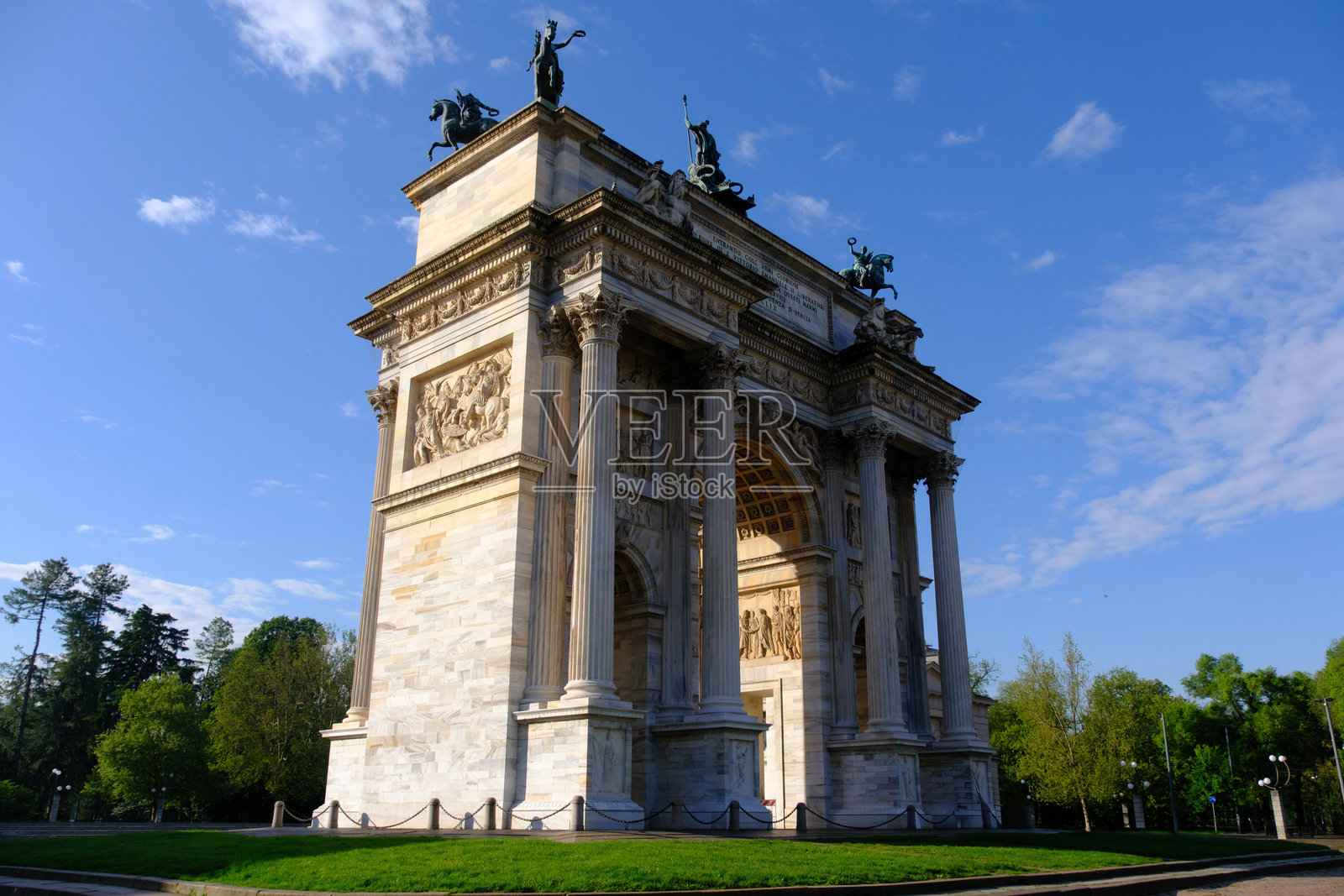 米兰的和平拱门照片摄影图片