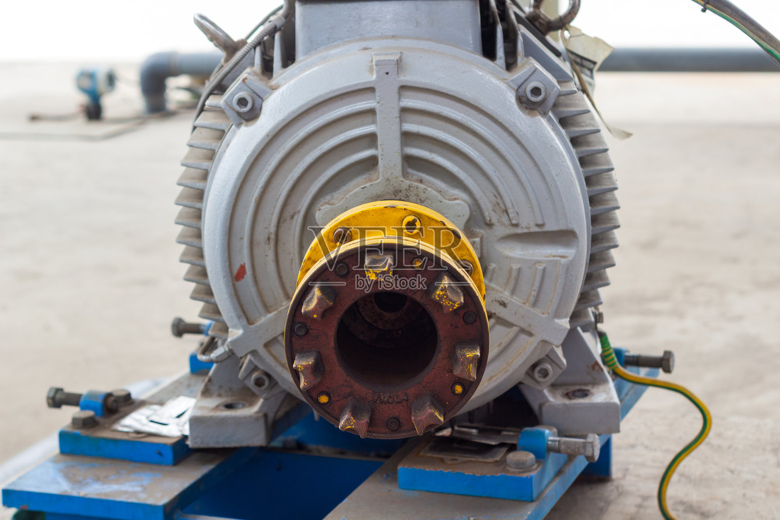 维修中的工业电动机联轴器特写镜头照片摄影图片