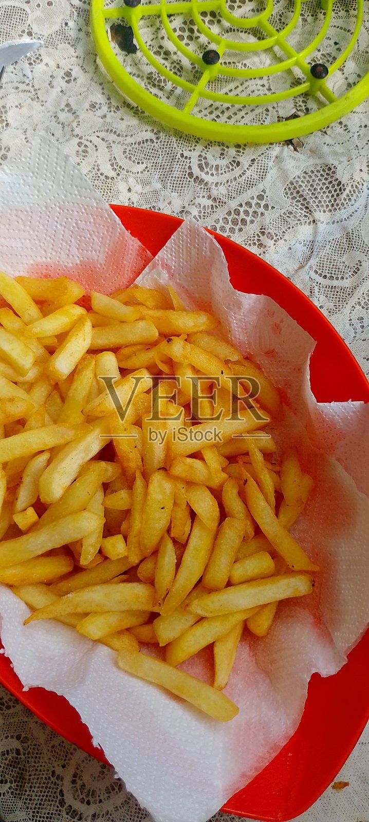 新鲜制作的薯条照片照片摄影图片