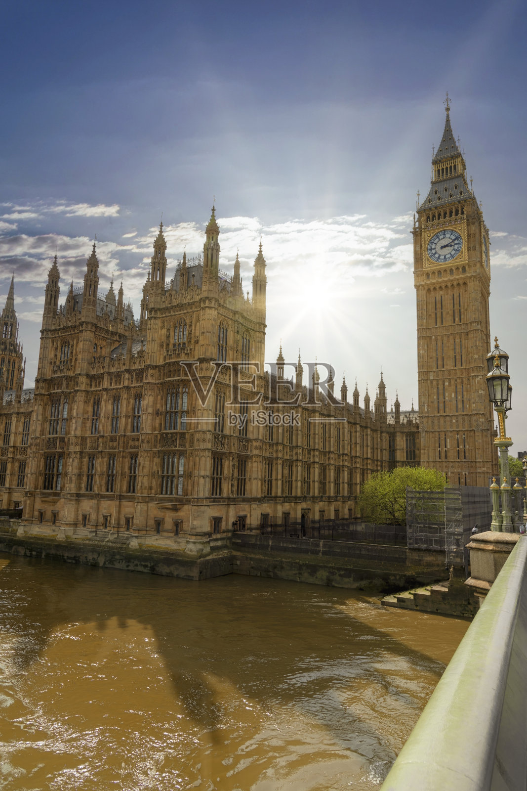 伦敦的国会大厦和大本钟，英国照片摄影图片