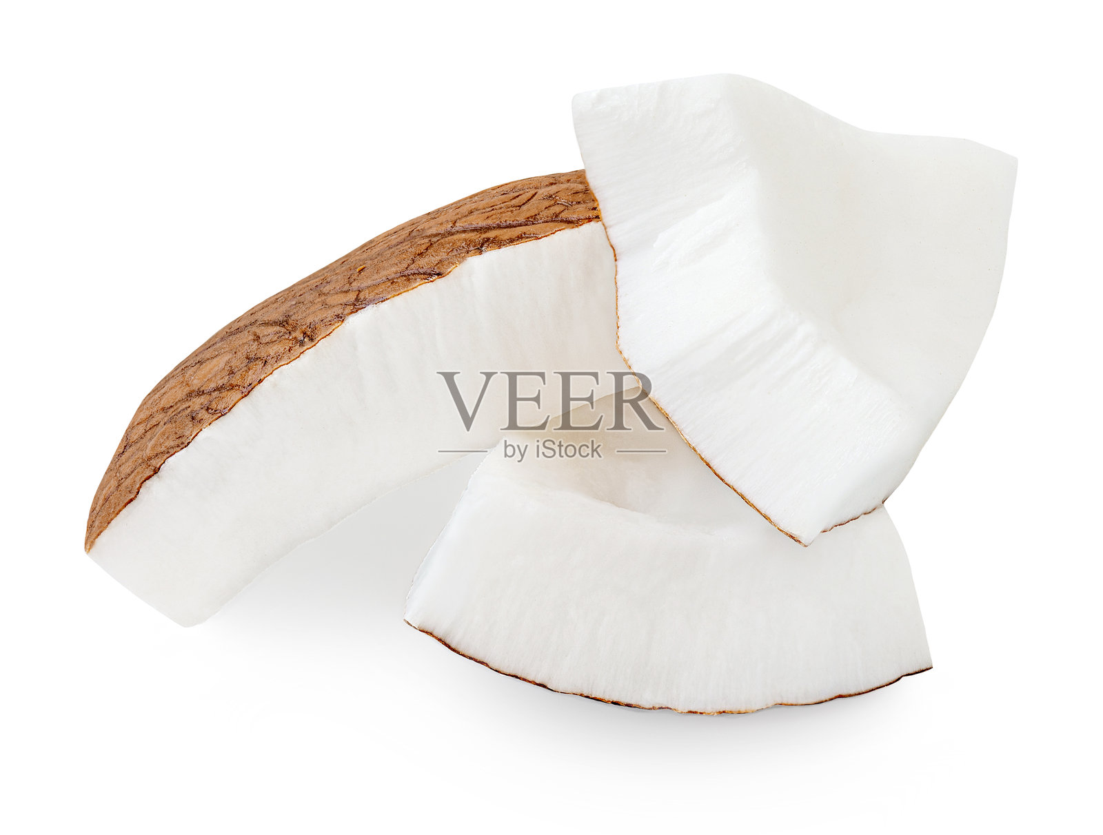 椰子块孤立在白色背景上。热带椰子果实切片特写。椰子包装设计元素照片摄影图片