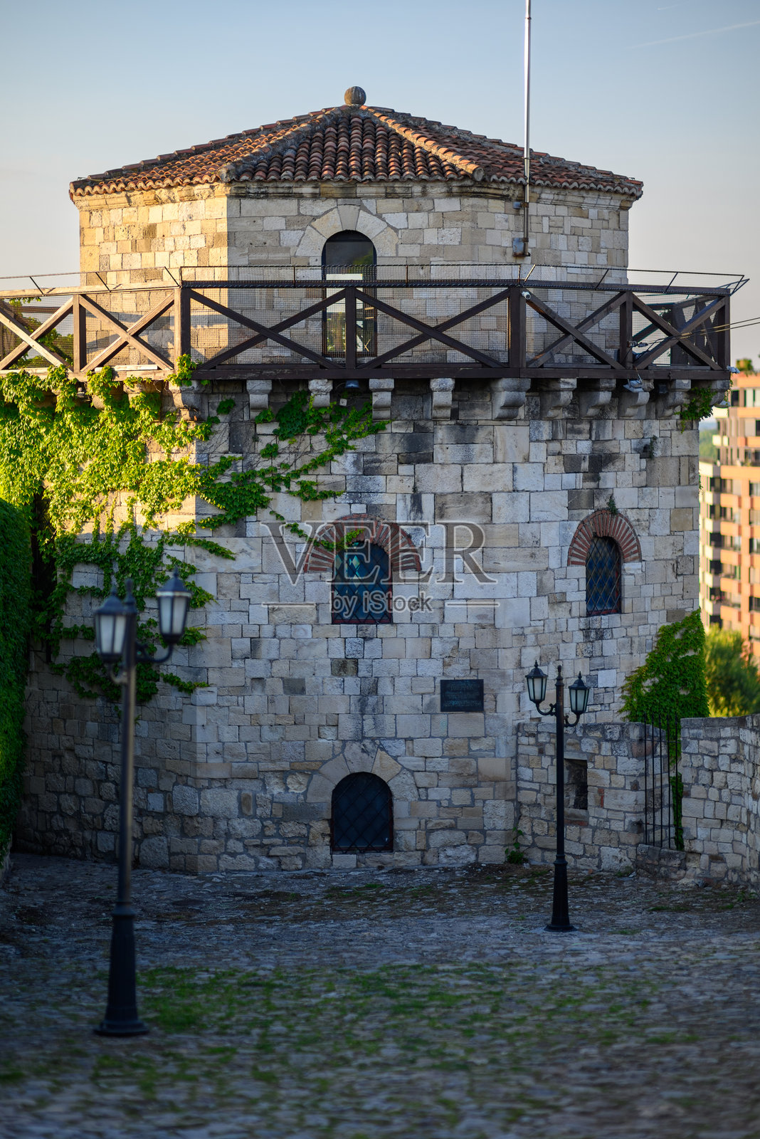 塞尔维亚贝尔格莱德卡莱梅格丹公园内的历史贝尔格莱德堡垒遗址照片摄影图片