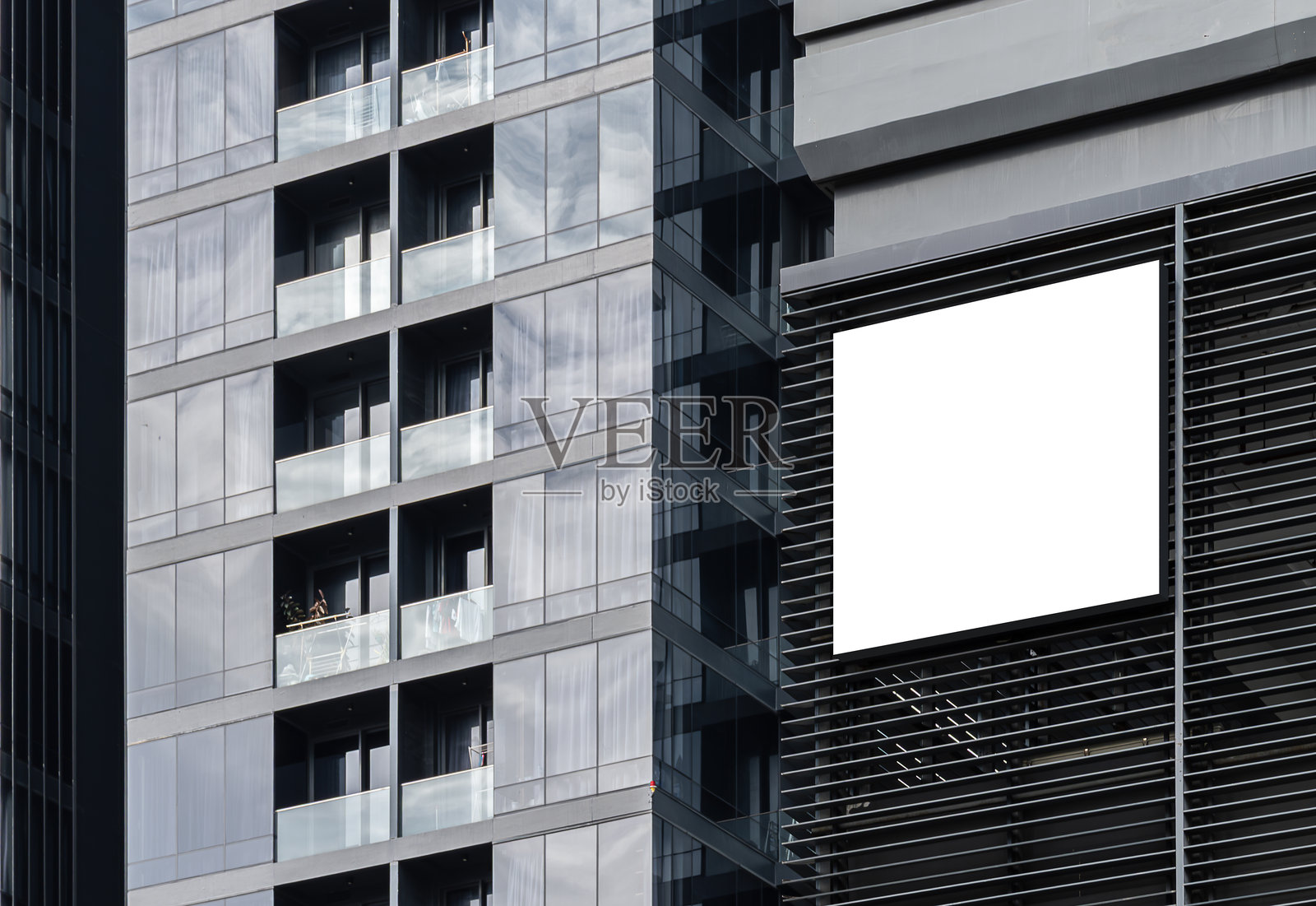 白色方形LED显示广告牌办公大楼模型。带有剪切路径的模型。照片摄影图片