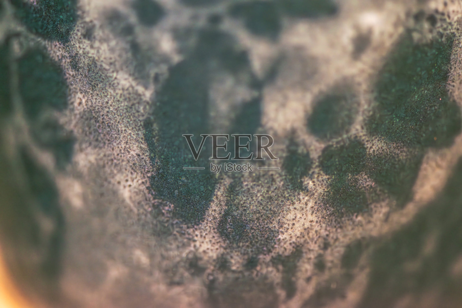 咖啡杯艺术工作坊与多彩陶瓷创作照片摄影图片