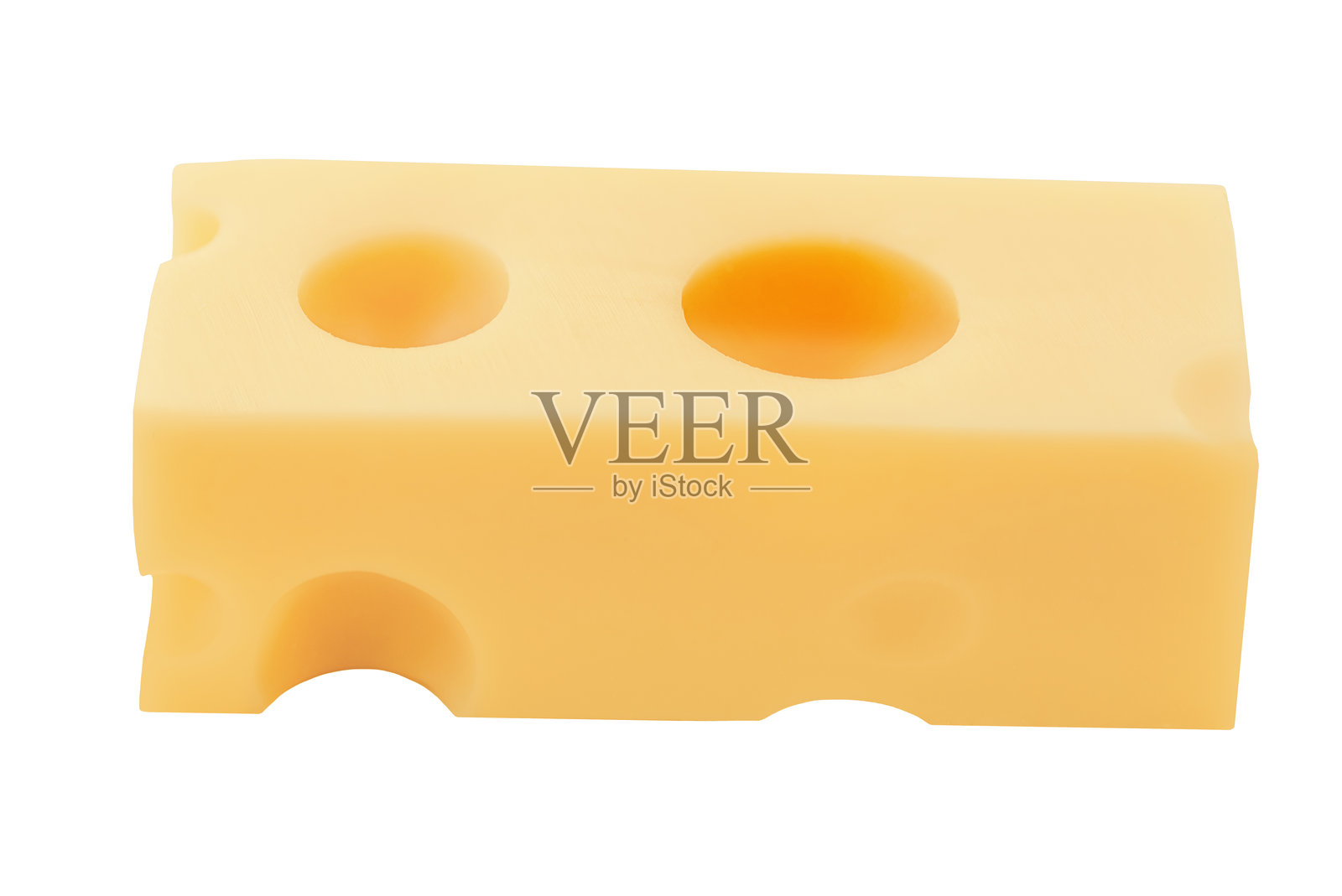 孤立的奶酪块。瑞士孔洞马斯达姆奶酪切片，白色背景上的特写。俯视图。平铺展示。照片摄影图片