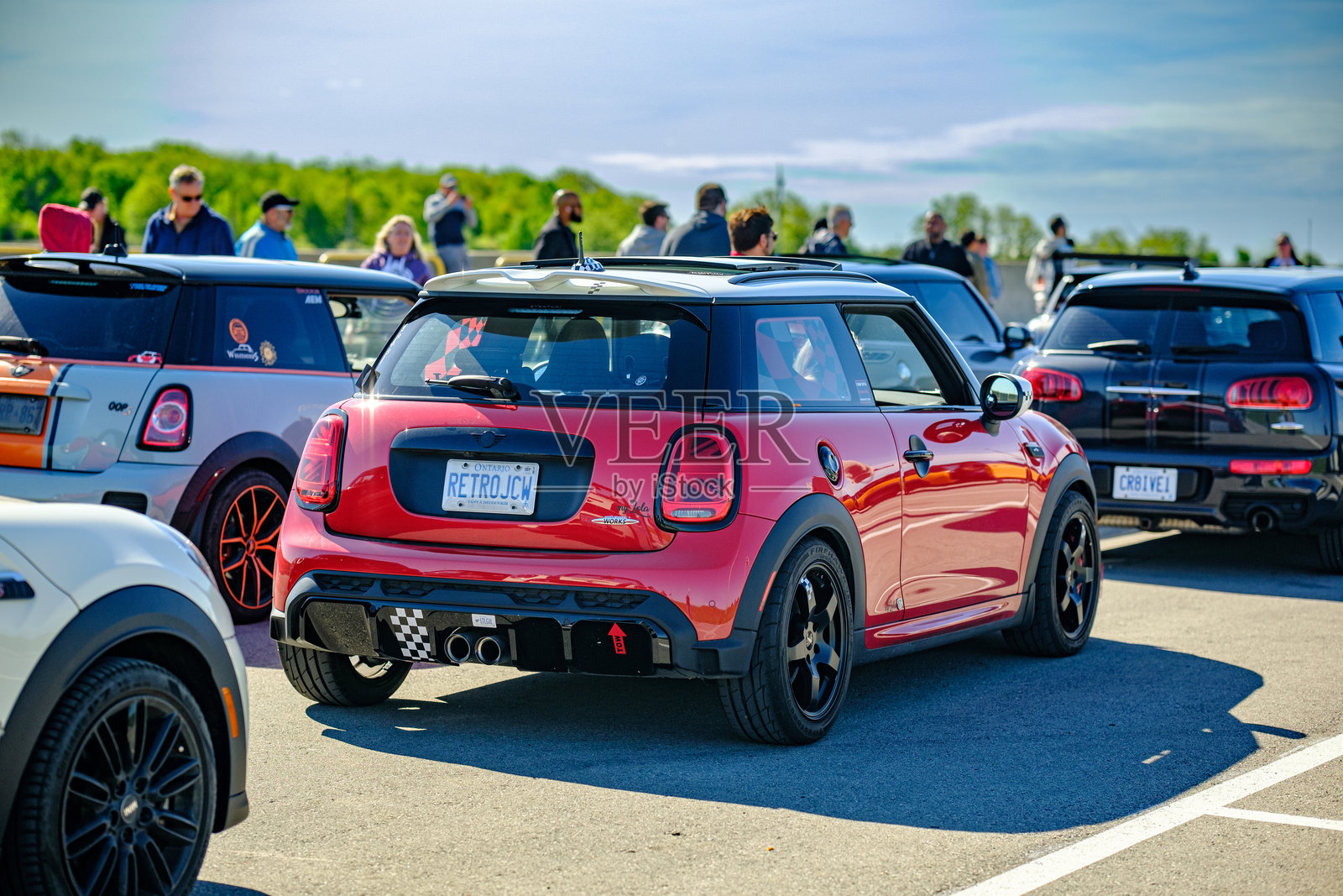 MINI COOPER 汽车在车友会聚会中照片摄影图片