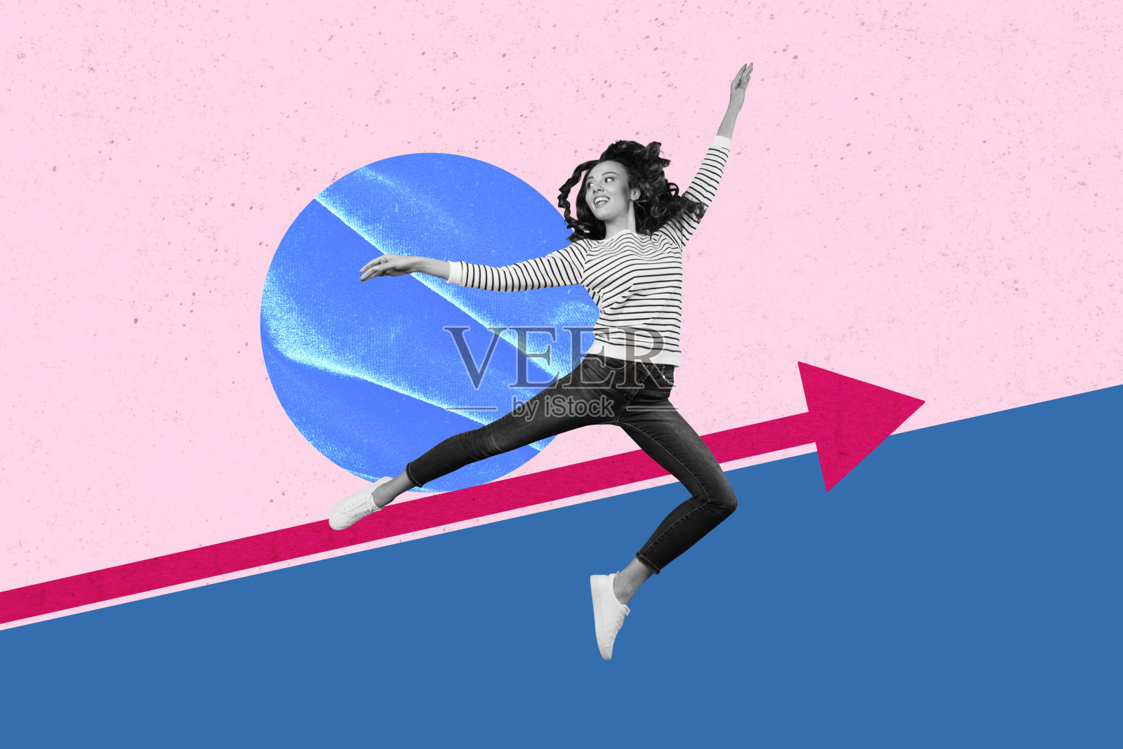 充满活力的3D杂志拼贴，快乐的男商人和女商人站在箭头旁，象征着职业发展机会和晋升。照片摄影图片