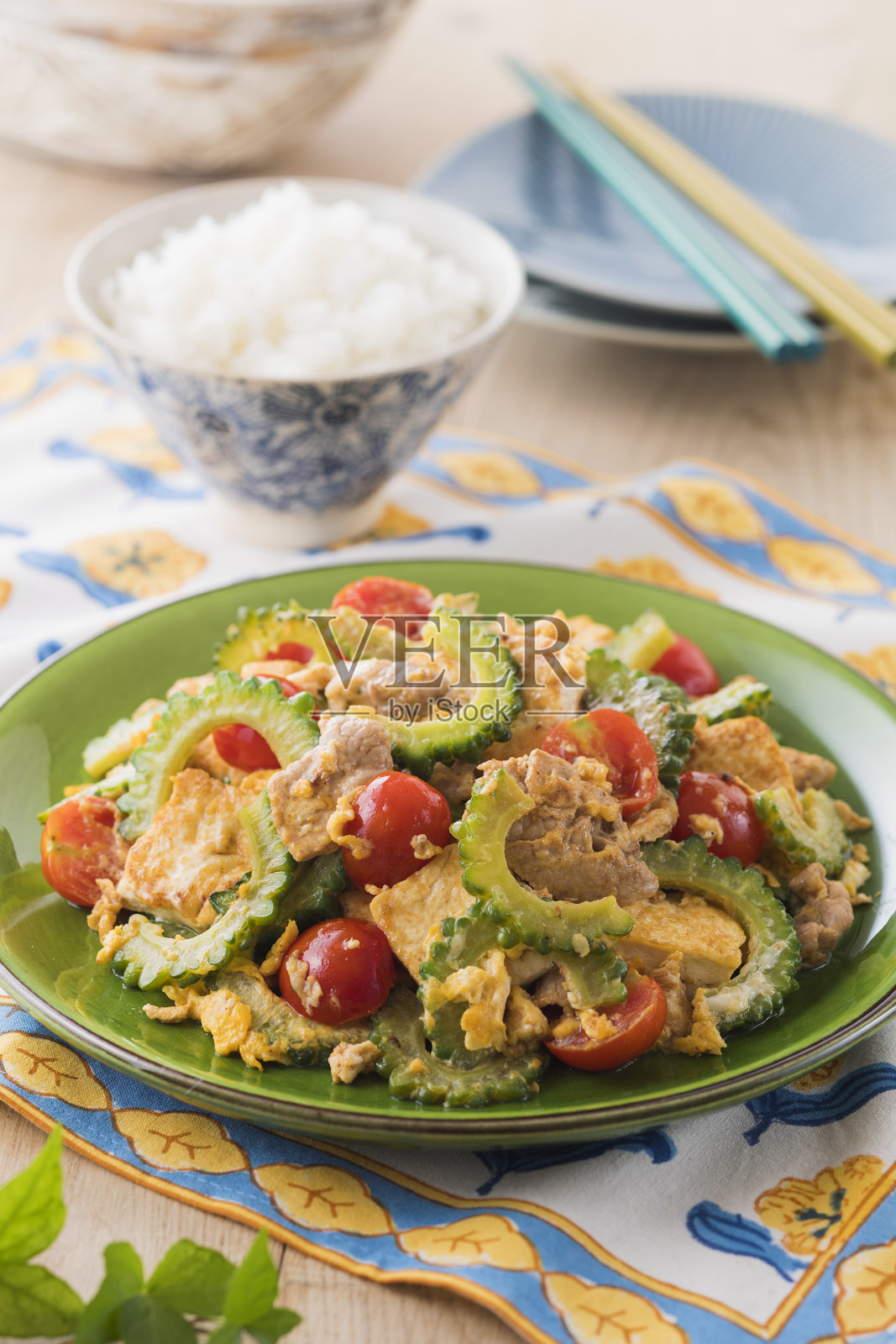 苦瓜拌菜照片摄影图片