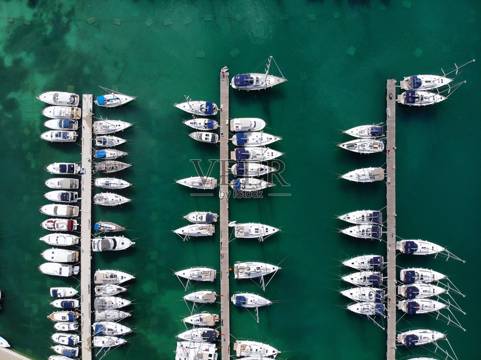 克罗地亚皮罗瓦茨的海港无人机照片照片摄影图片