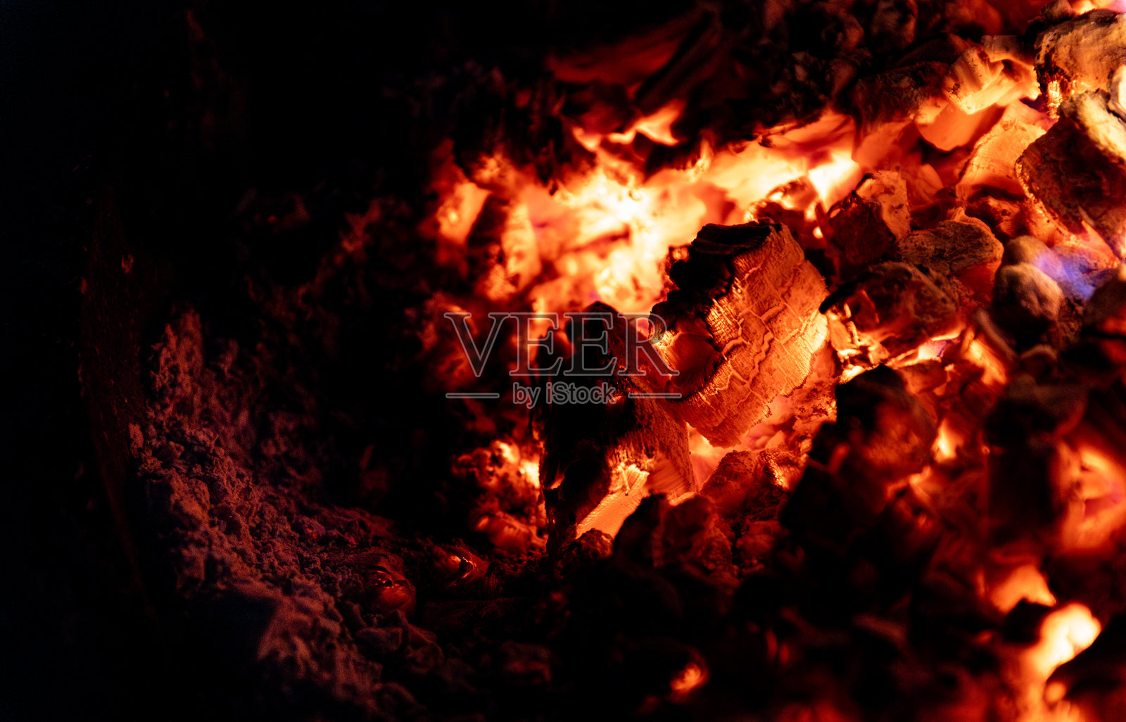 火盆中的木柴火焰11照片摄影图片