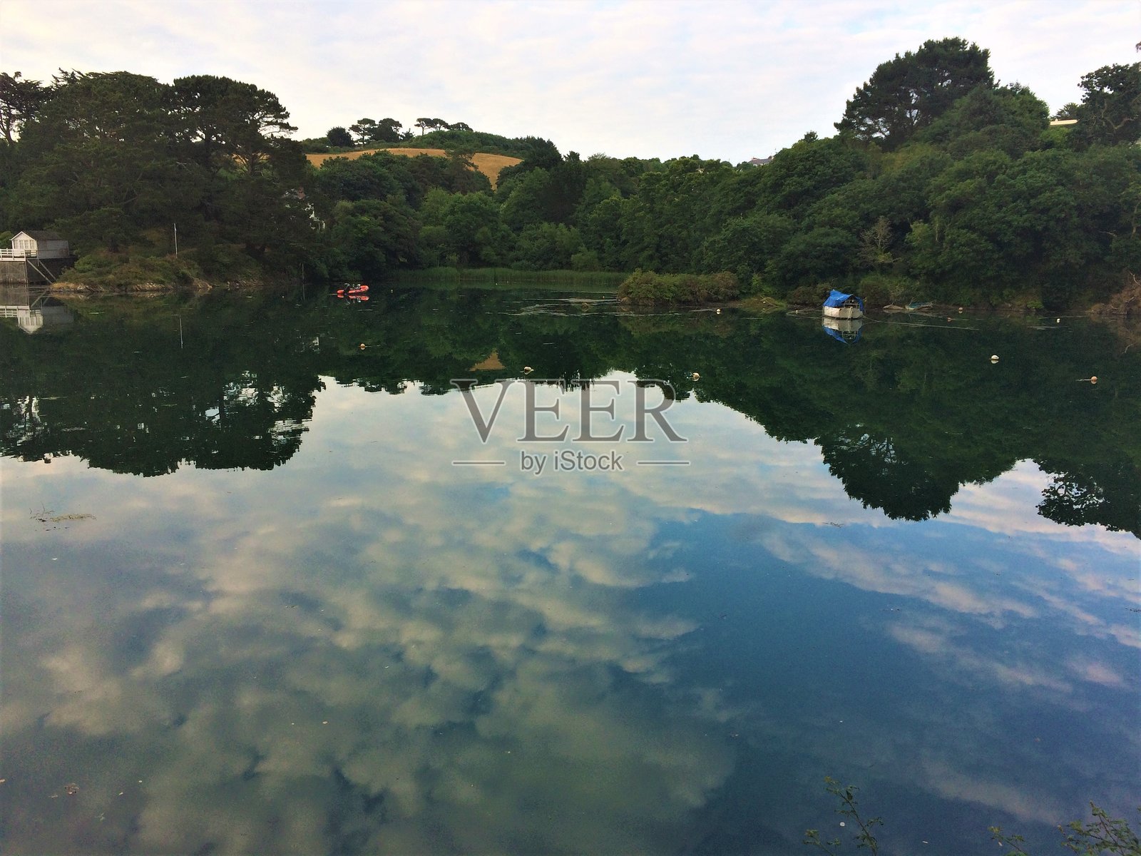 英格兰海边的夏季傍晚照片摄影图片