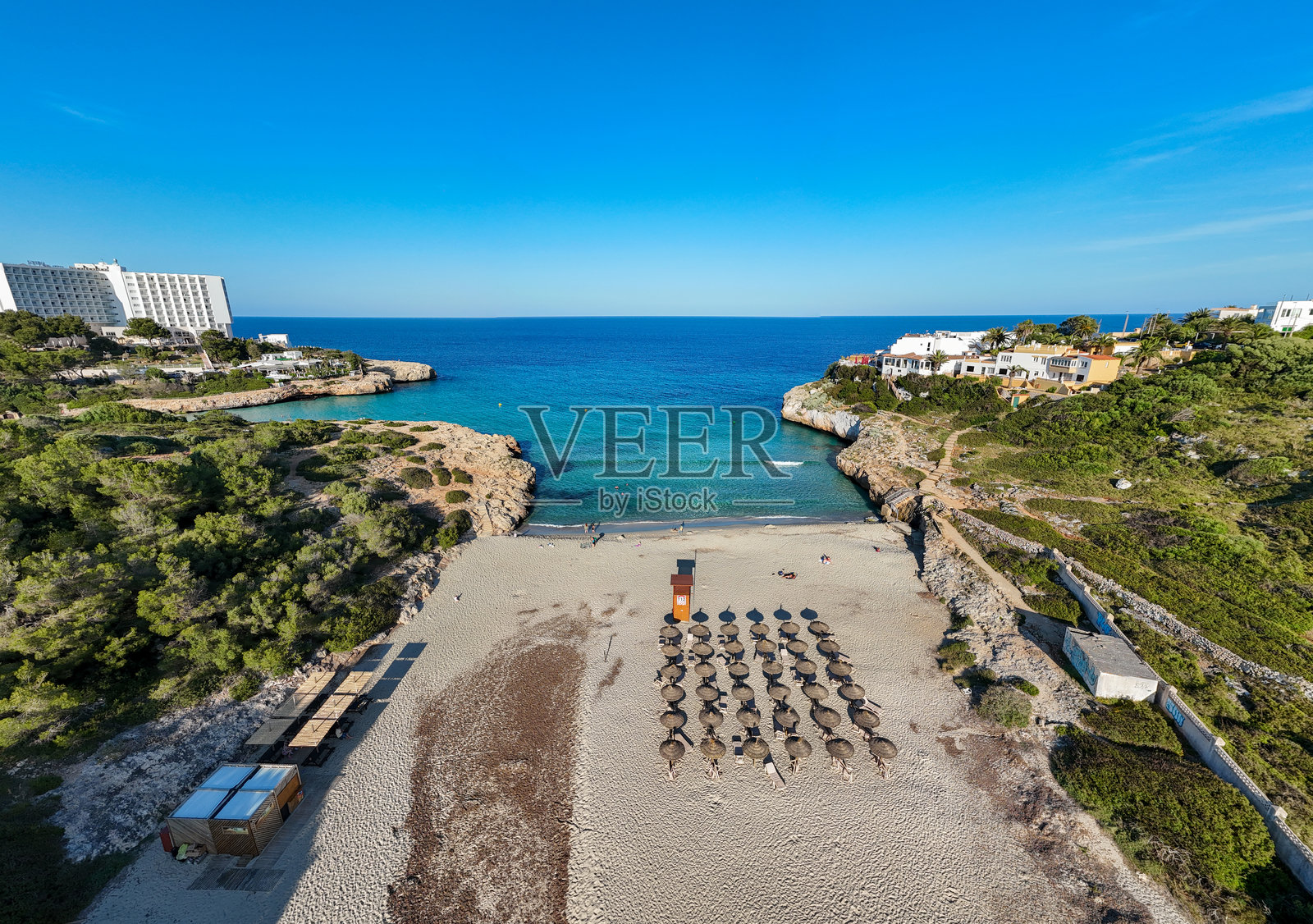 卡拉多明戈斯 - 西班牙巴利阿里群岛马洛卡的秘密海滩照片摄影图片