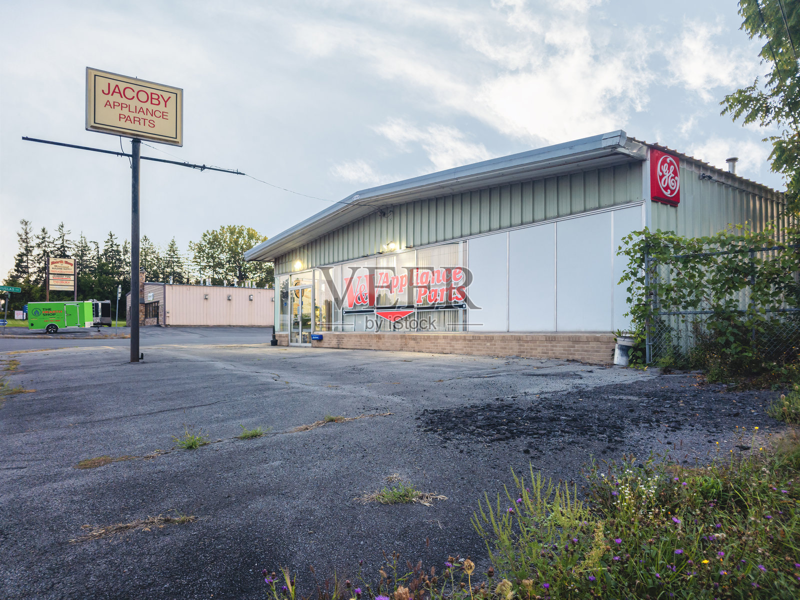 V&V 家电配件商店照片摄影图片