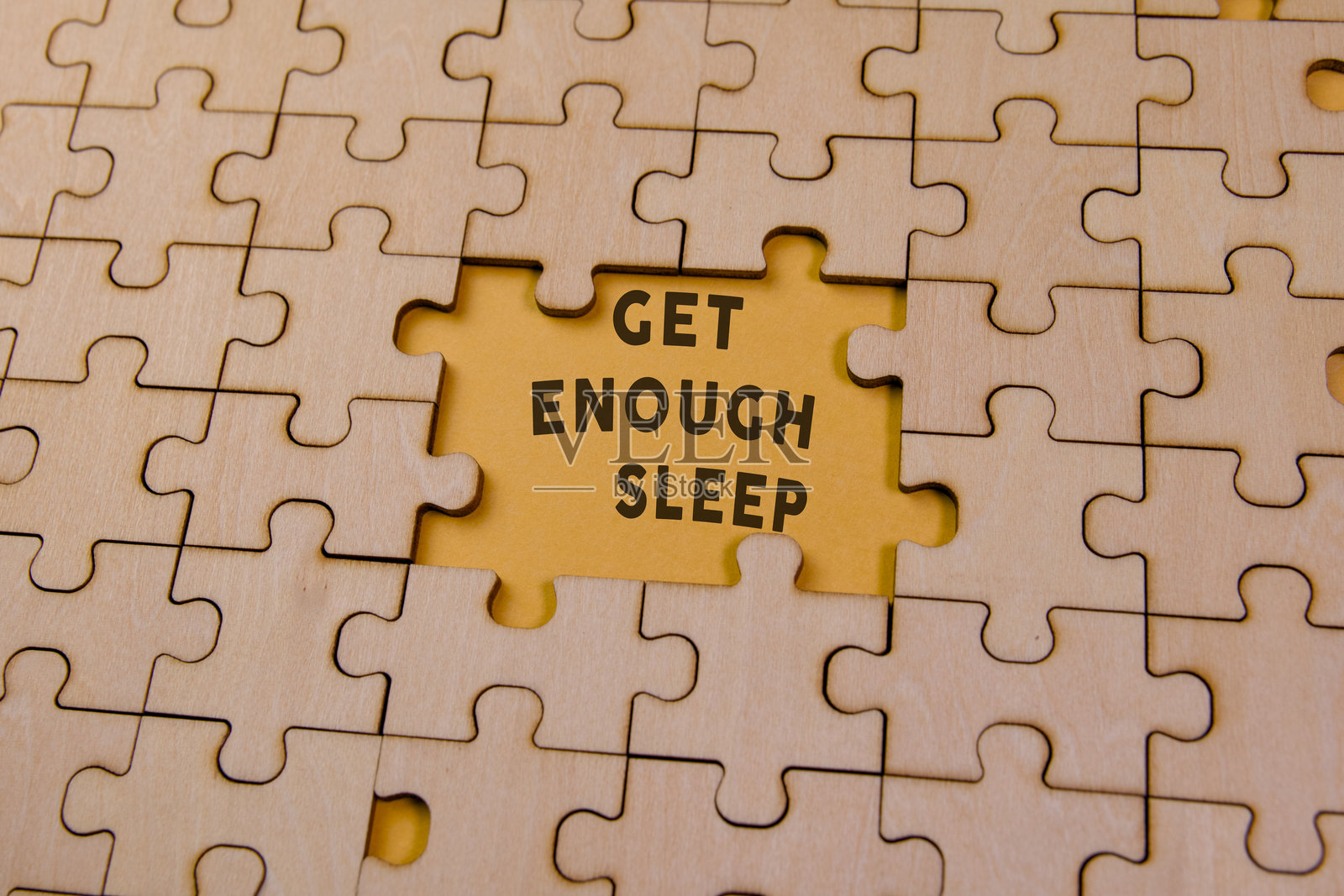 保持正念，提醒自己充足睡眠以促进健康照片摄影图片