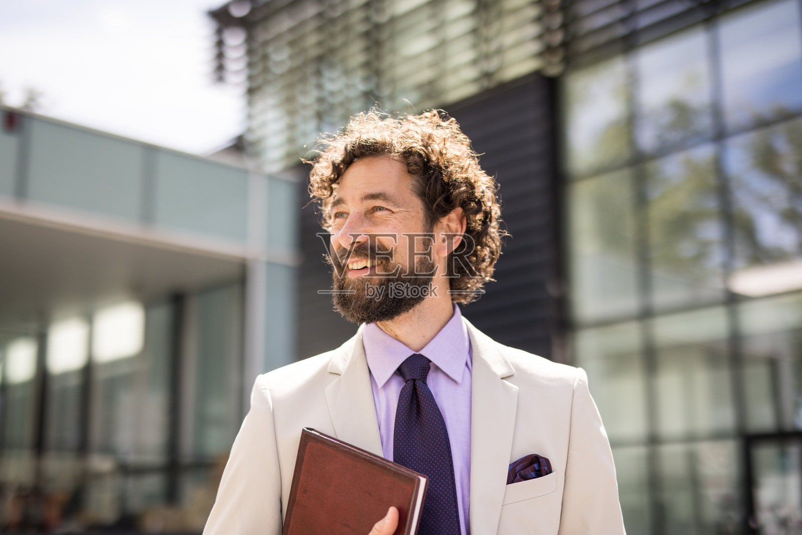 自信商人的特写镜头照片摄影图片