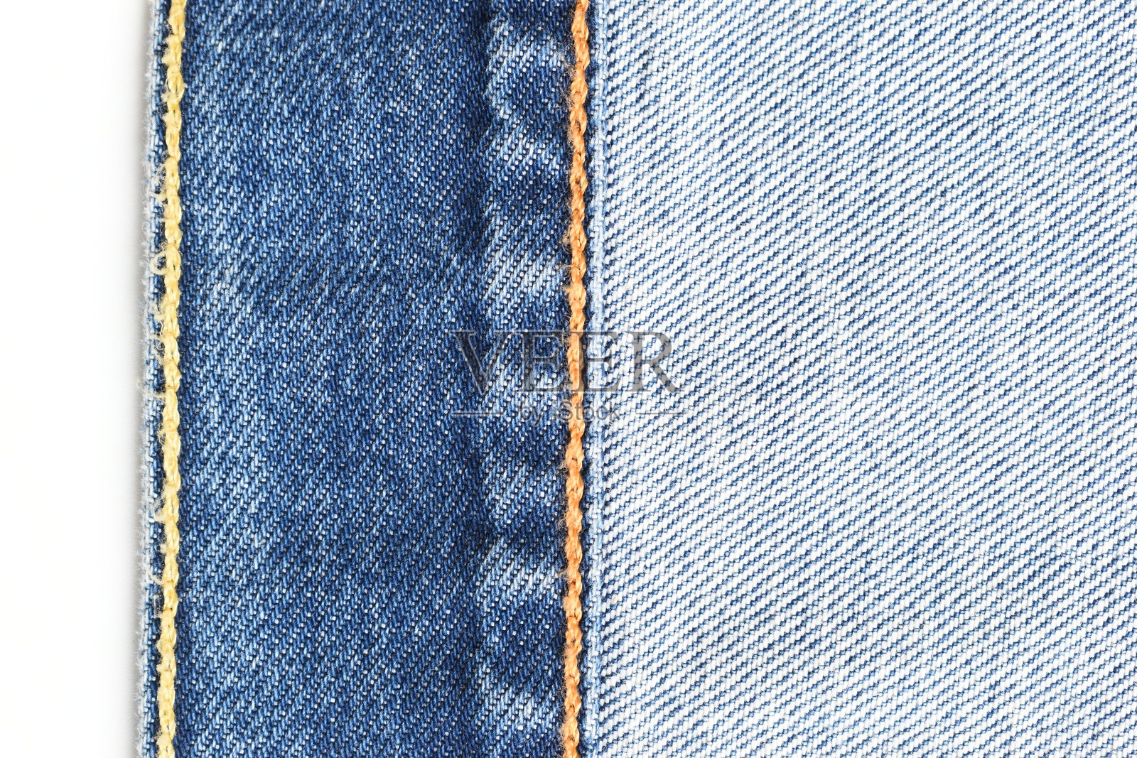 蓝色牛仔衬衫纹理，独立于白色背景，牛仔时尚风格照片摄影图片