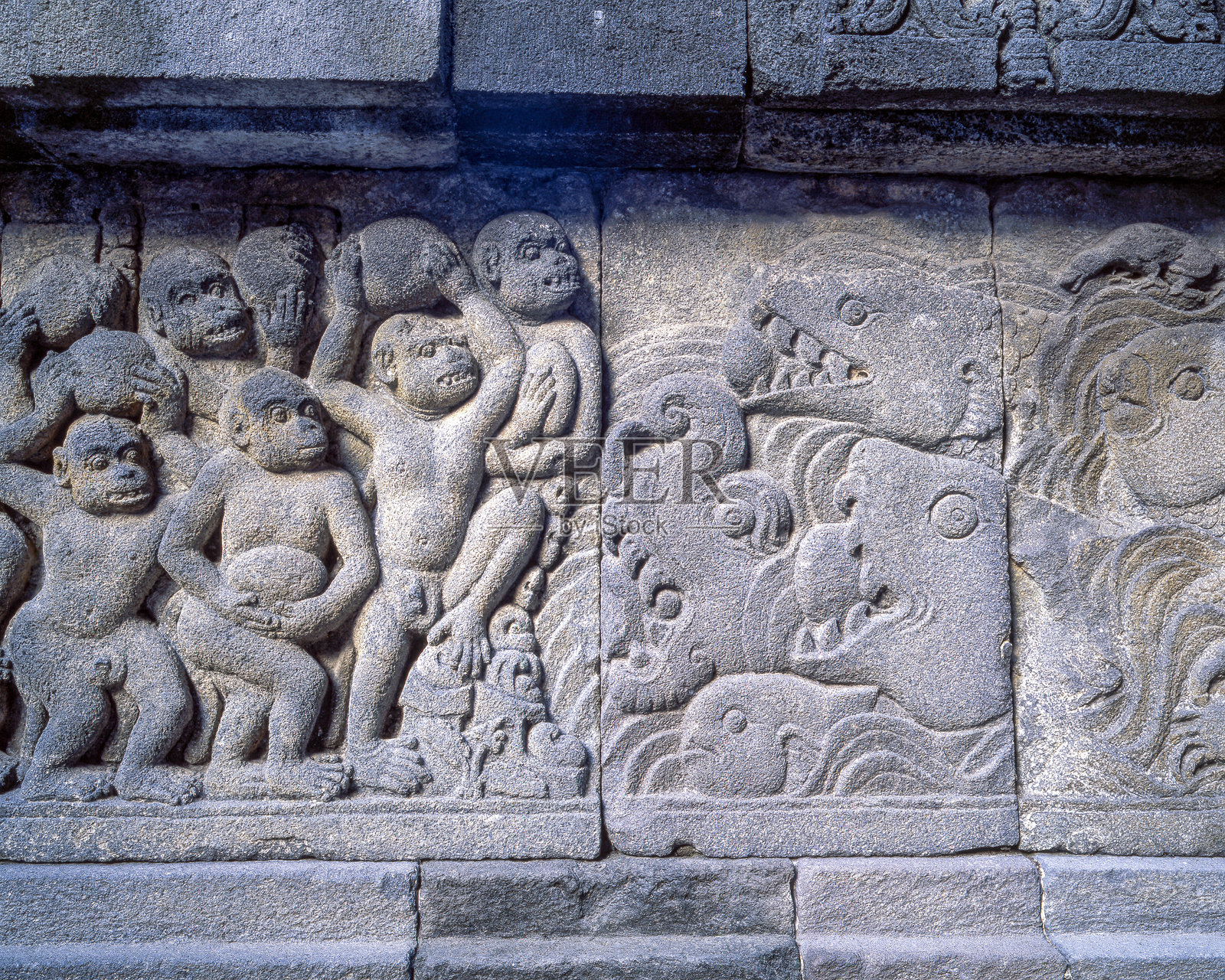 印度尼西亚中爪哇，洛罗宗格朗寺的湿婆神庙浮雕面板照片摄影图片