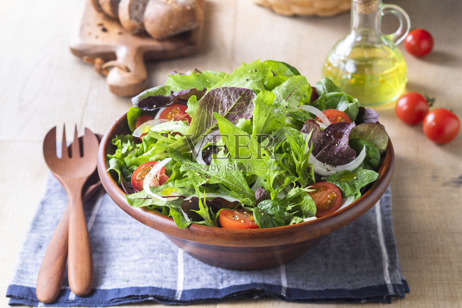 婴儿叶沙拉照片摄影图片