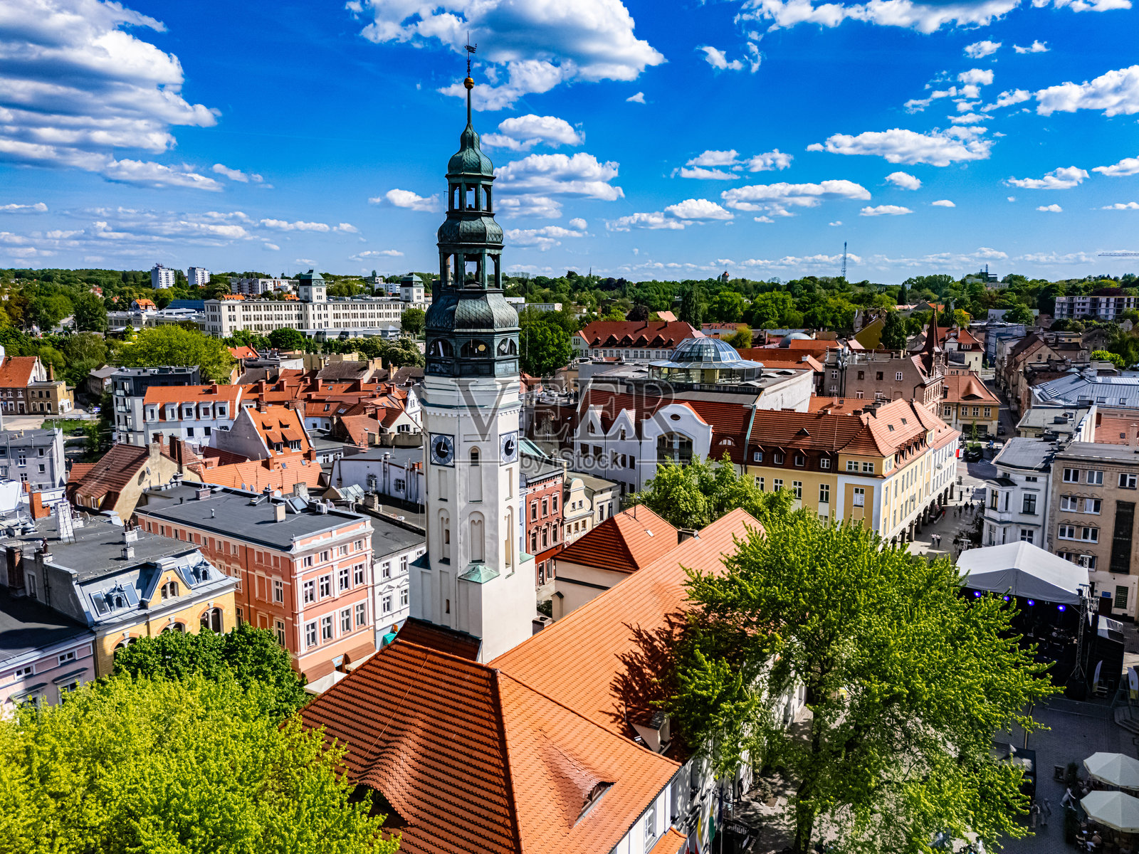 波兰齐尔农戈拉老城的建筑照片摄影图片