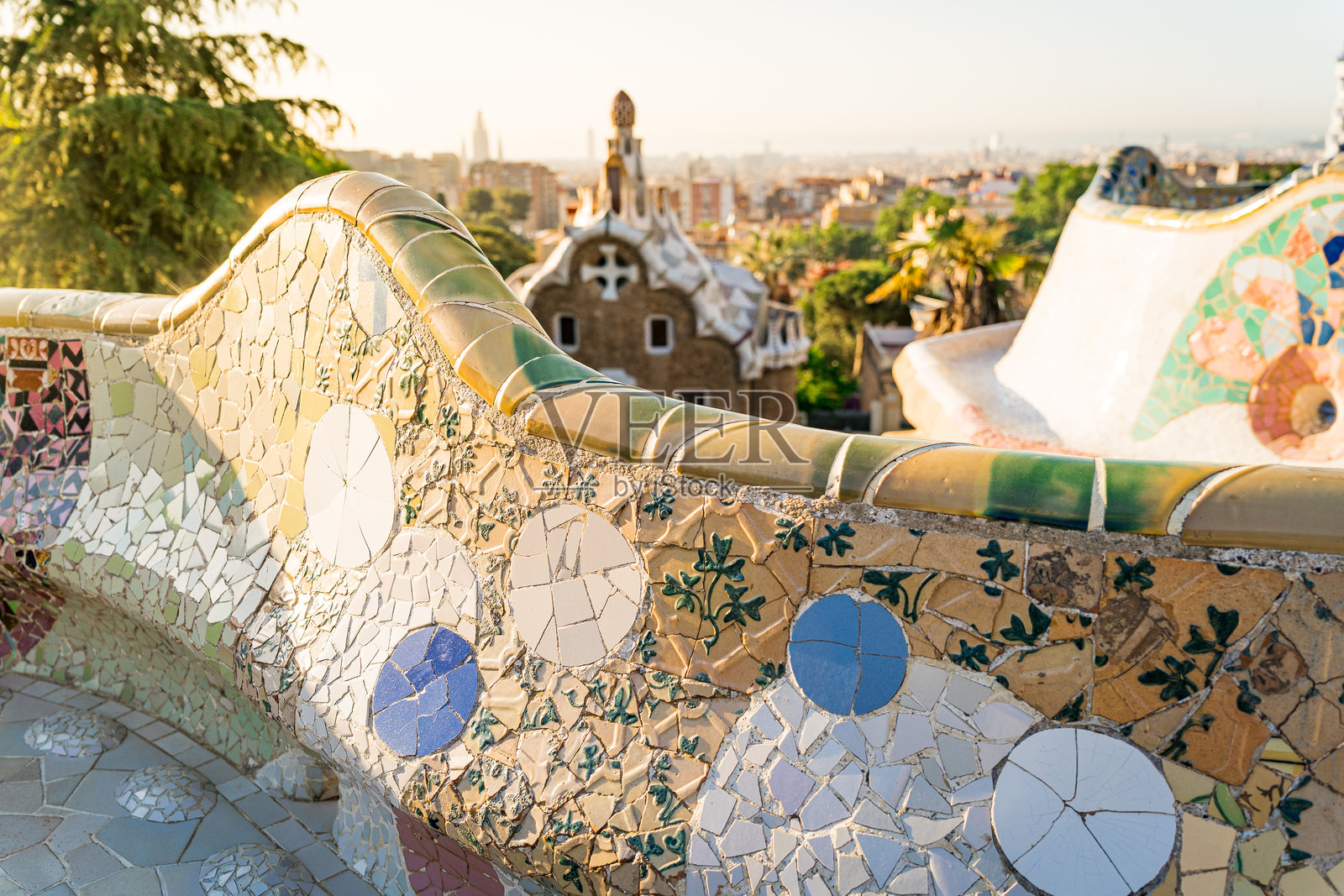 巴塞罗那的帕克古埃尔旅游景点特写细节，安东尼·高迪的地标建筑照片摄影图片