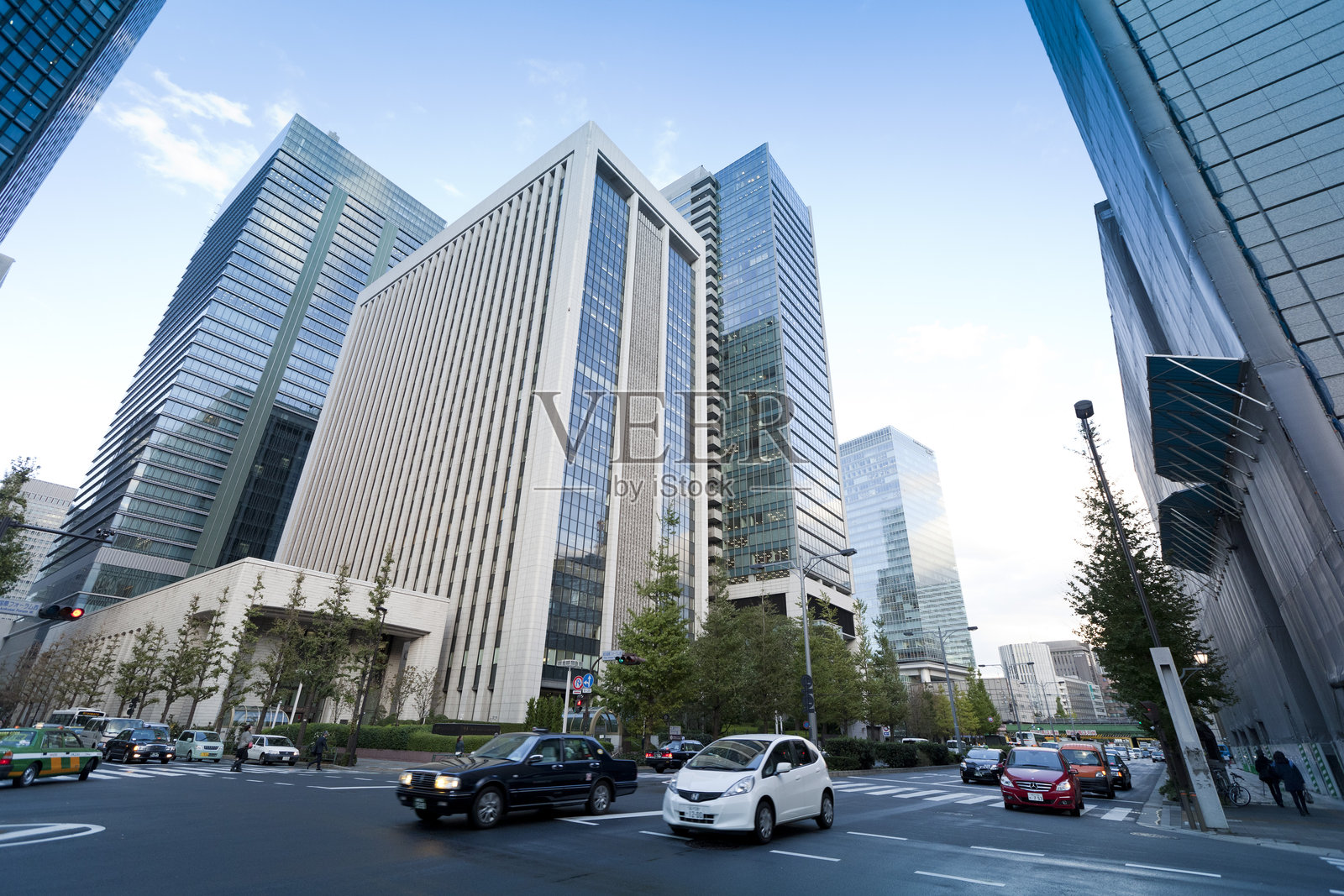 日本东京的现代摩天大楼。照片摄影图片