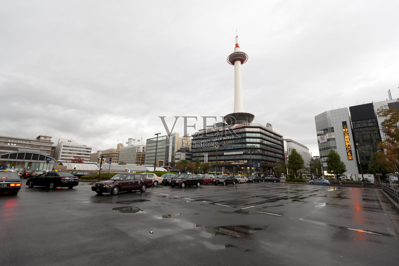 京都塔和京都塔酒店照片摄影图片