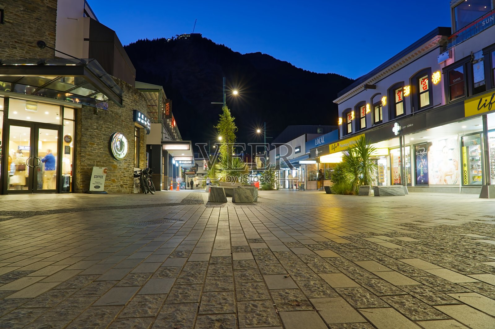 皇后镇的夜景照片摄影图片