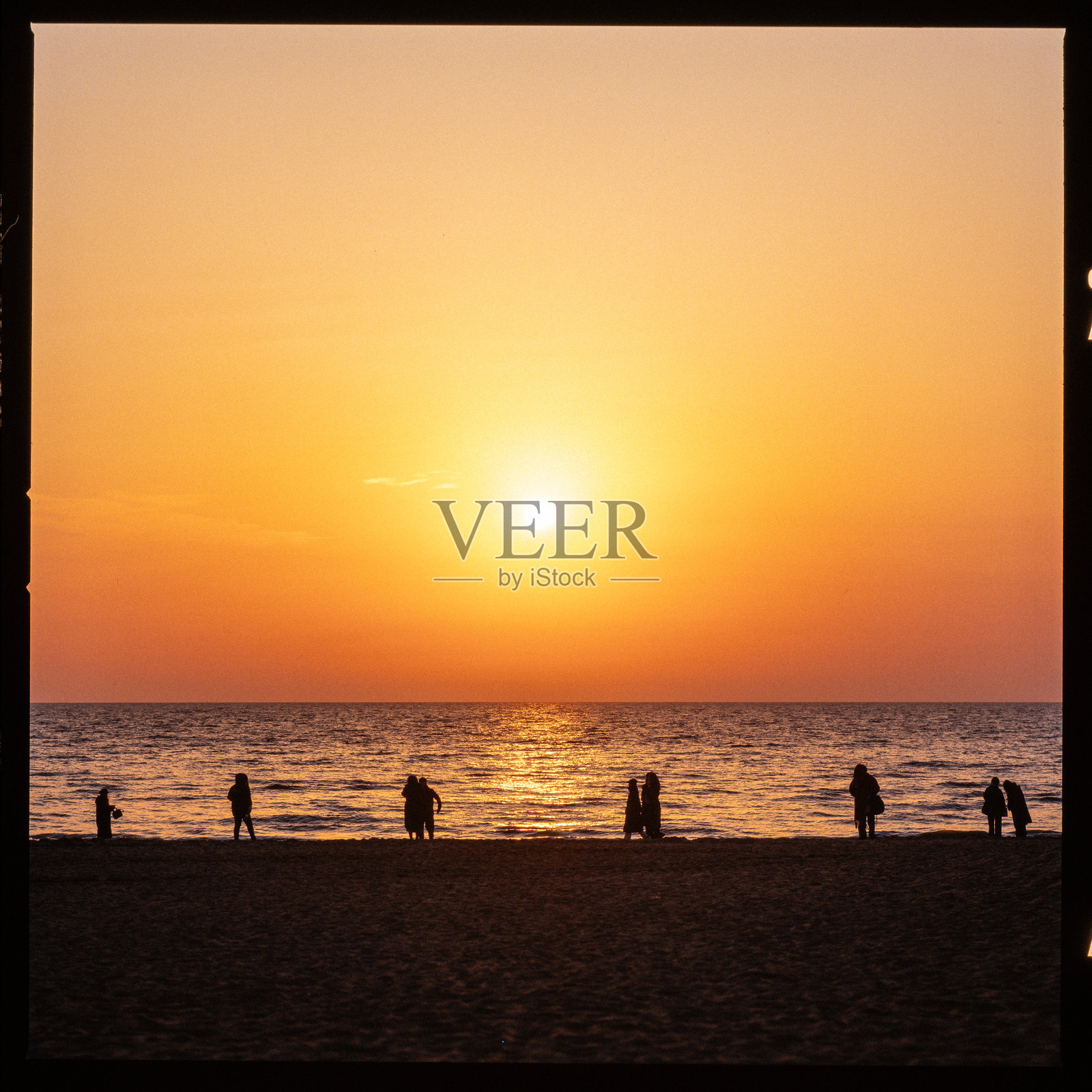 中国阿然雅日落海滩照片摄影图片