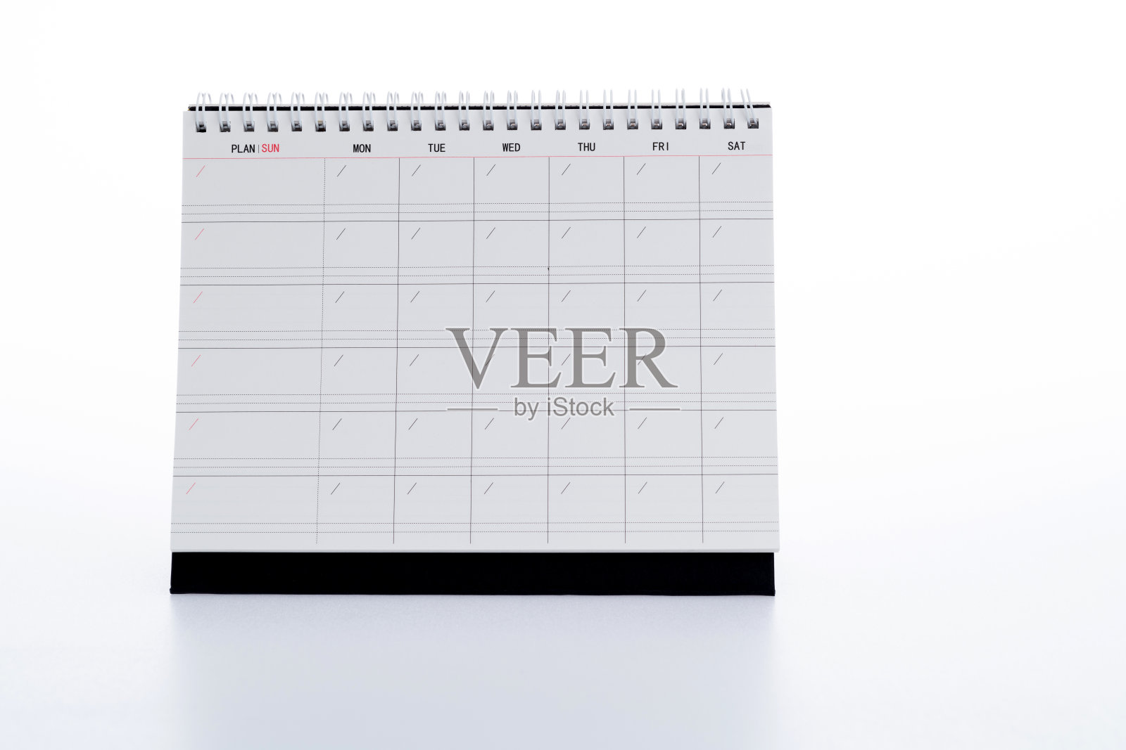 白色背景上的空白日历照片摄影图片