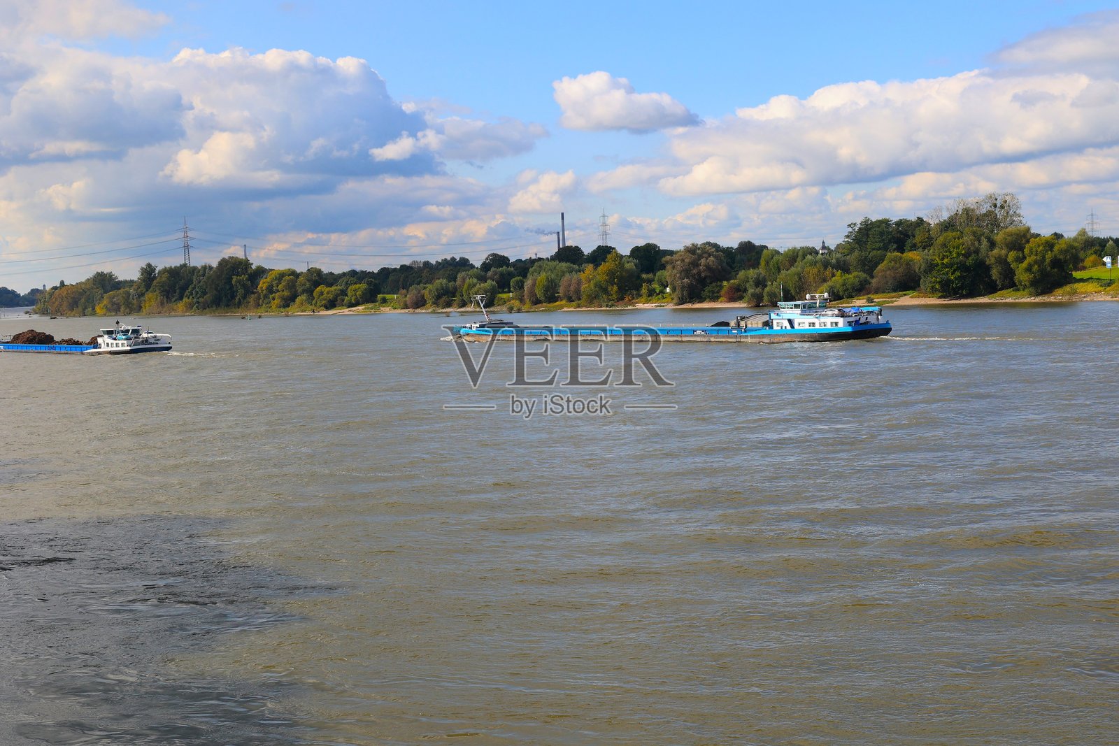 杜伊斯堡的美丽秋日照片摄影图片