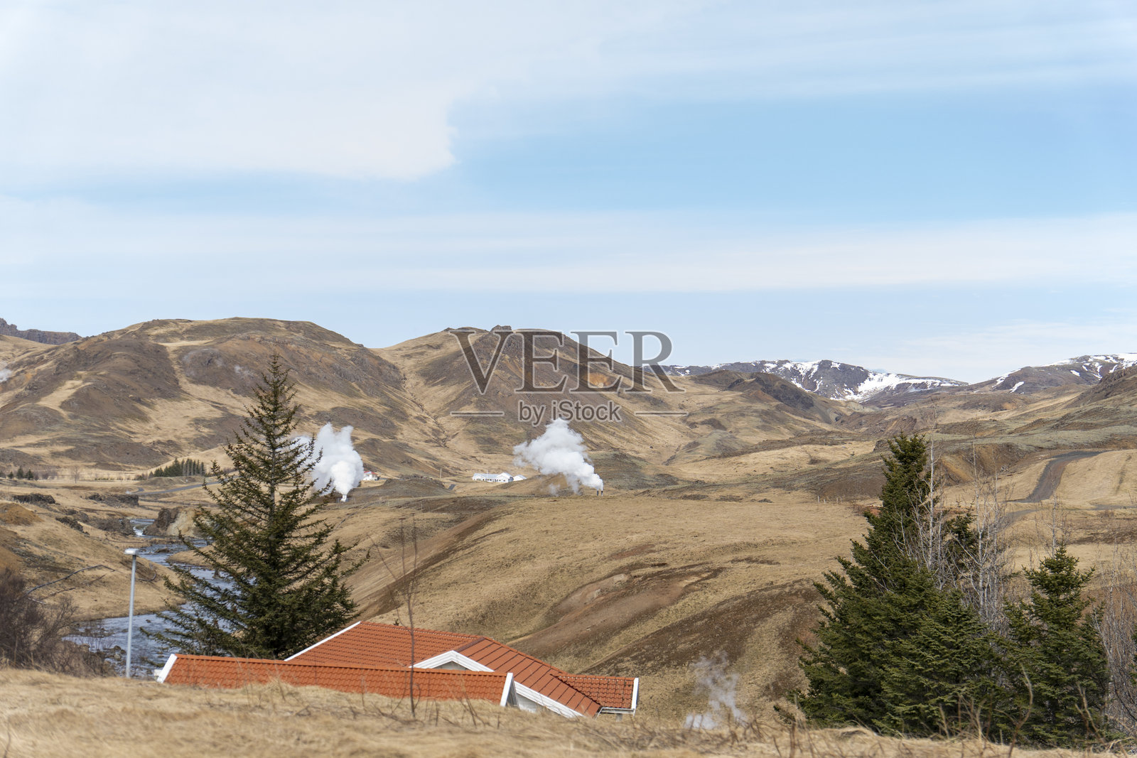 雷克雅未克蒸汽谷，冰岛南部的地热区照片摄影图片
