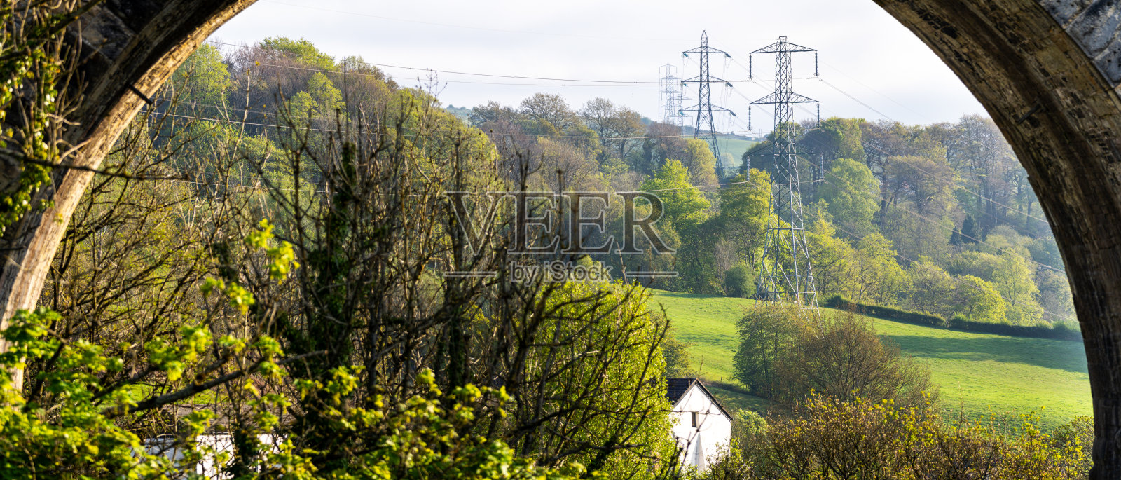 马普尔高架桥拱下照片摄影图片