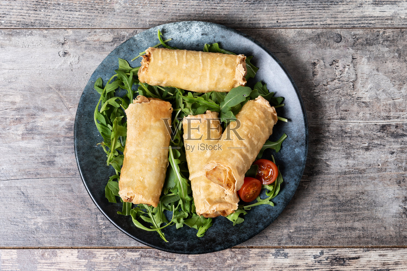 脆皮蔬菜春卷照片摄影图片