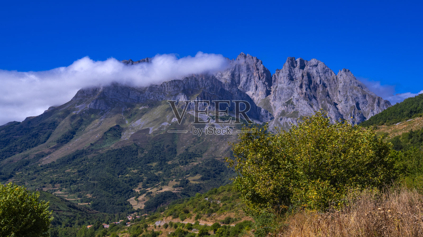 欧洲山脉国家公园，联合国教科文组织生物圈保护区，瓦尔德翁旅馆，莱昂，卡斯蒂利亚和莱昂，西班牙照片摄影图片