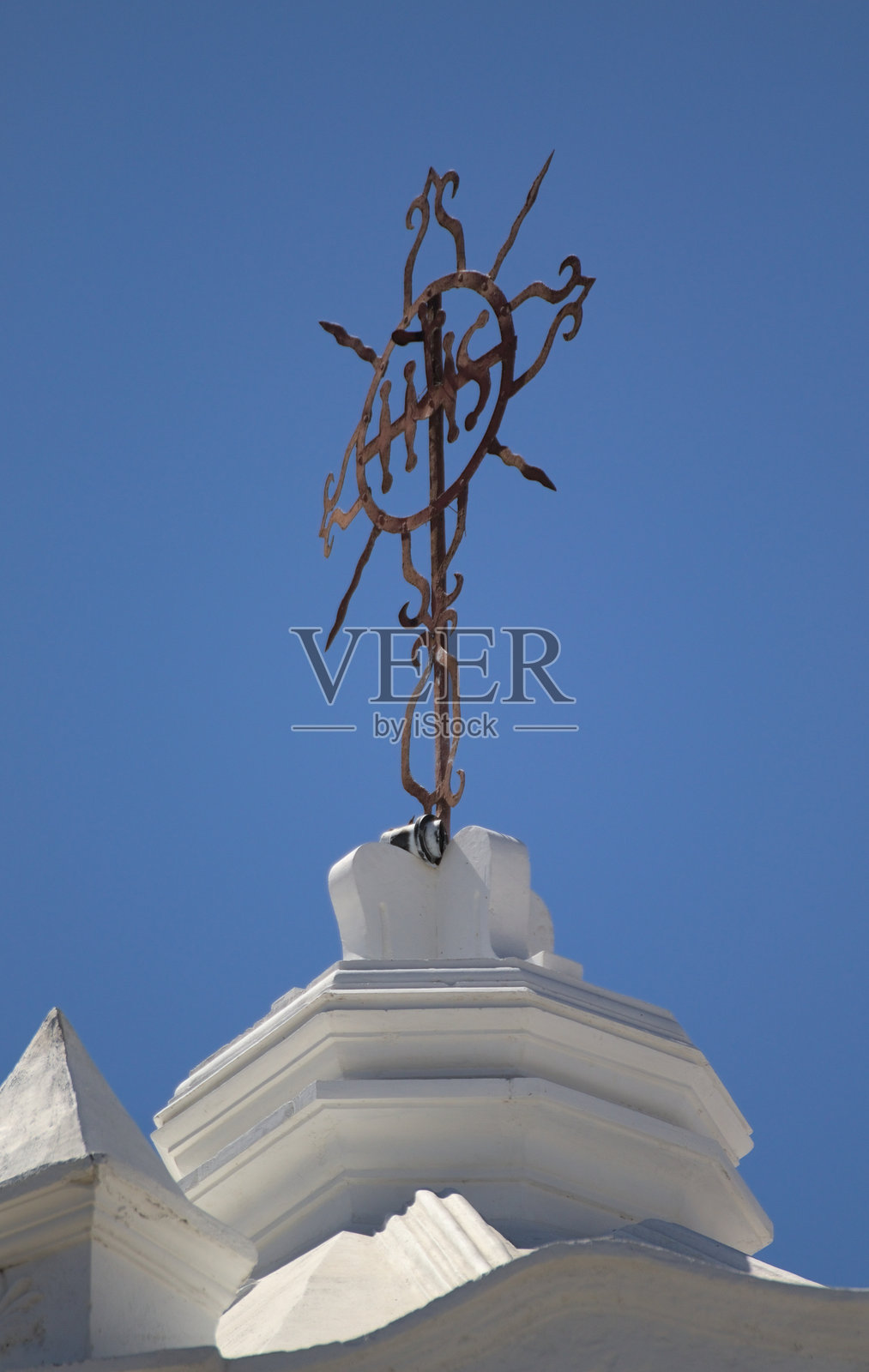 带十字架的宗教寺庙白色圆顶照片摄影图片
