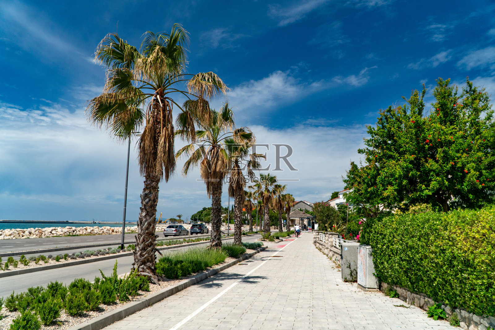 克罗地亚亚得里亚海群岛的帕格岛诺瓦利亚镇。照片摄影图片