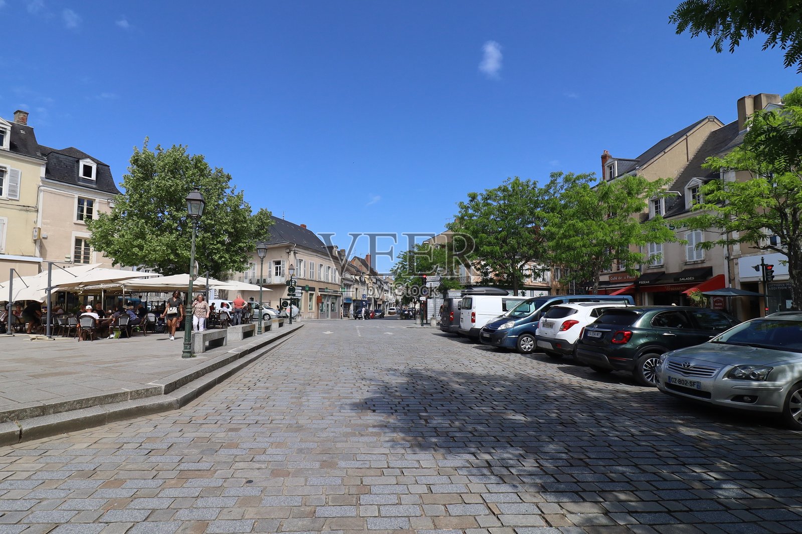 阿尔让东-克吕兹 - 共和国广场照片摄影图片