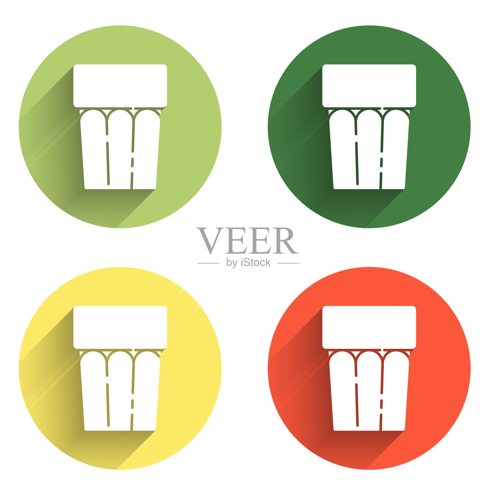 带长阴影背景的水杯图标。苏打水杯。彩色圆形按钮。矢量图。插画图片素材