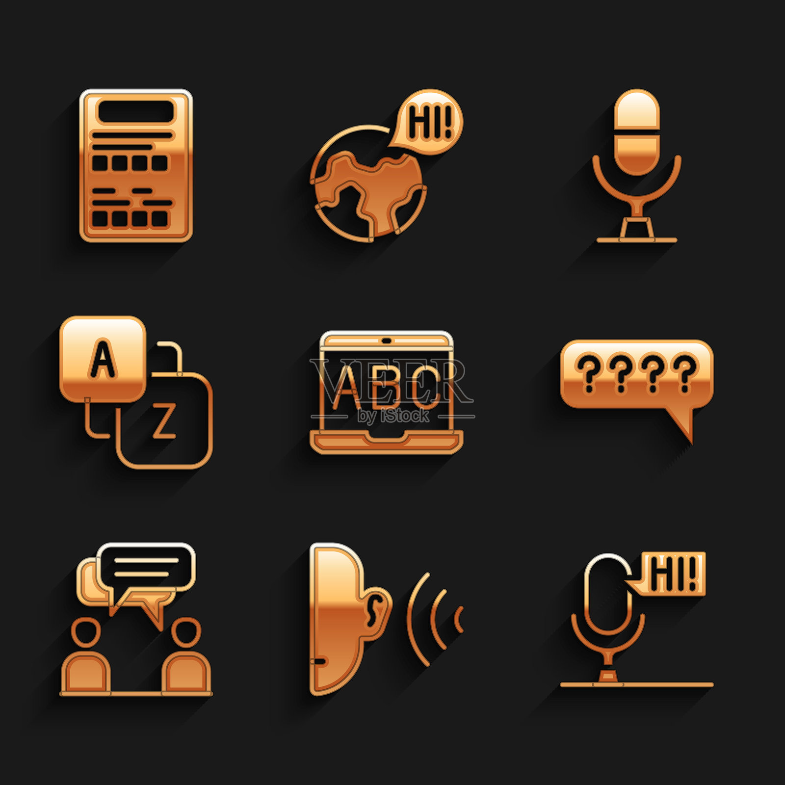 外语在线学习，耳朵听声音信号，麦克风语音设备，带问号的对话气泡，两个坐着的男人交谈，词汇，考试试卷图标。矢量图。插画图片素材