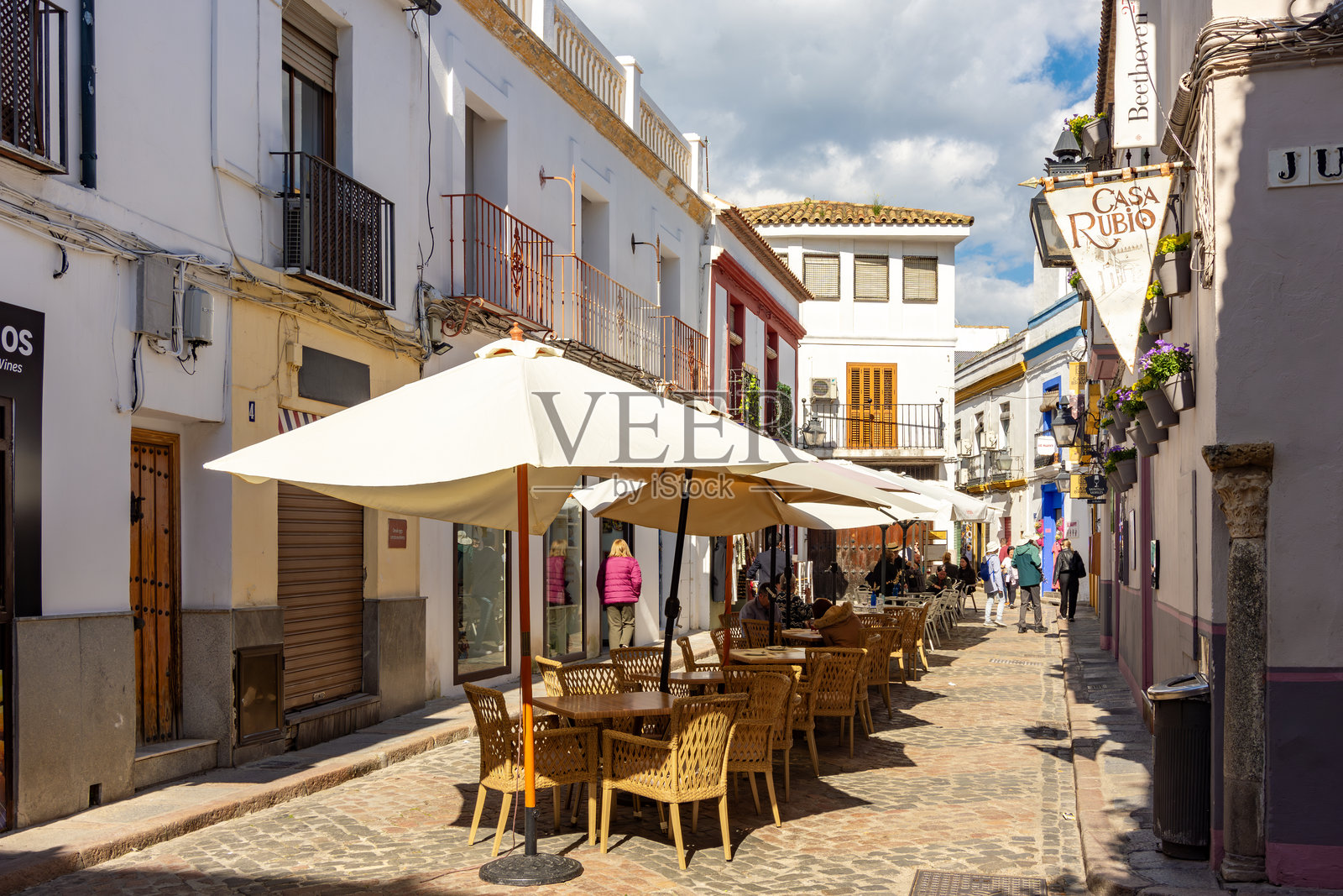 西班牙科尔多瓦的犹太区（Juderia）街道照片摄影图片